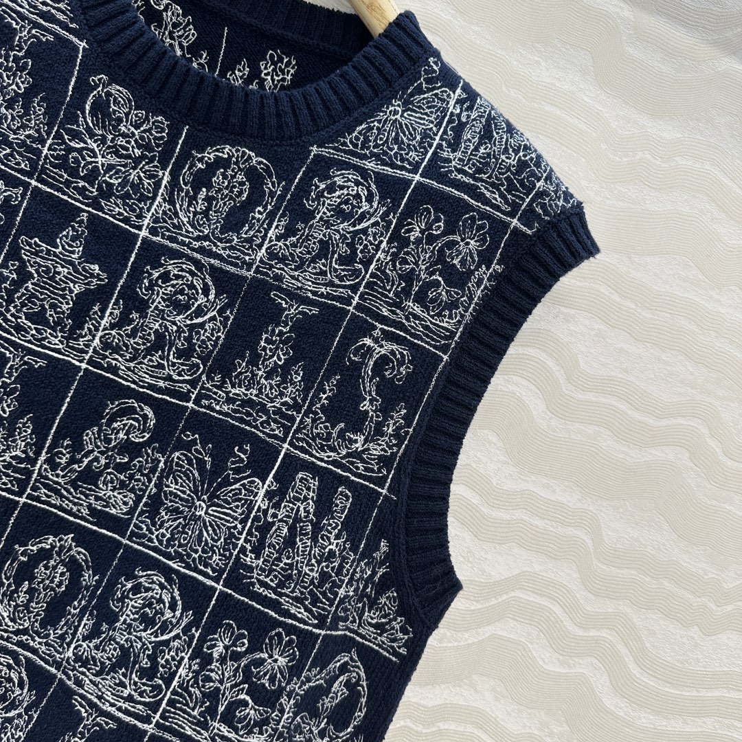 高端原单品质💋Miss D*限定新品！重工AlP🆕habet字母刺绣圆领背心小上衣，认准我家品质❤️定制