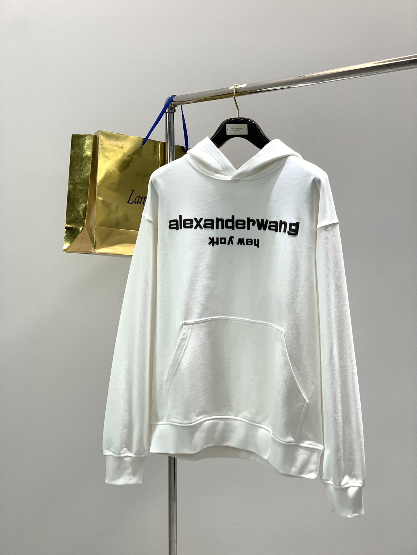 _dsv9sAk1NHLbp1SbONjRZ482Gcz3w3BC92BJk8w