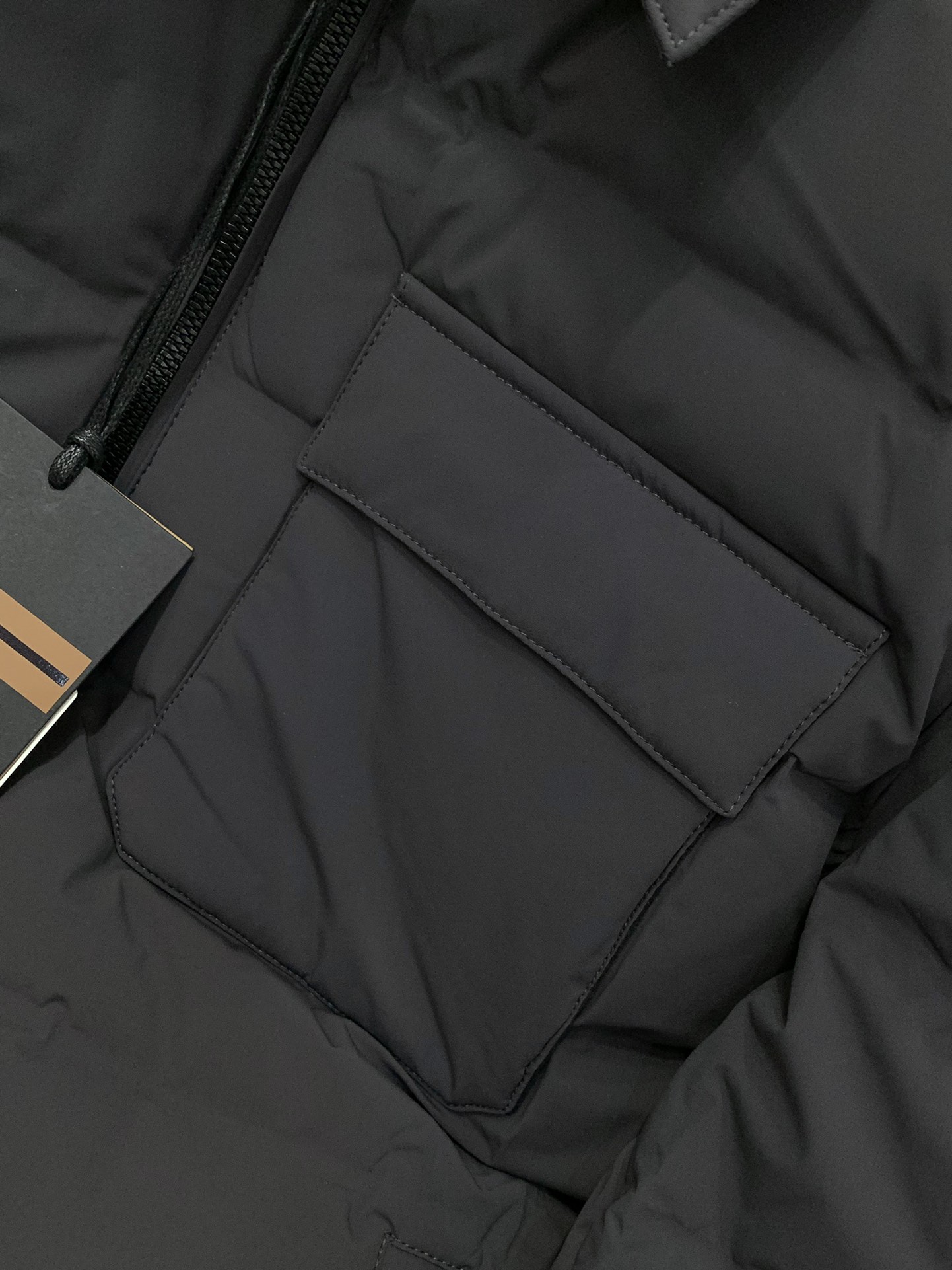 ，杰尼亚 Zegna，2025冬季最新品，专柜同步有售，原单狠货，时尚休闲羽绒服，采用进口原版面料，舒适