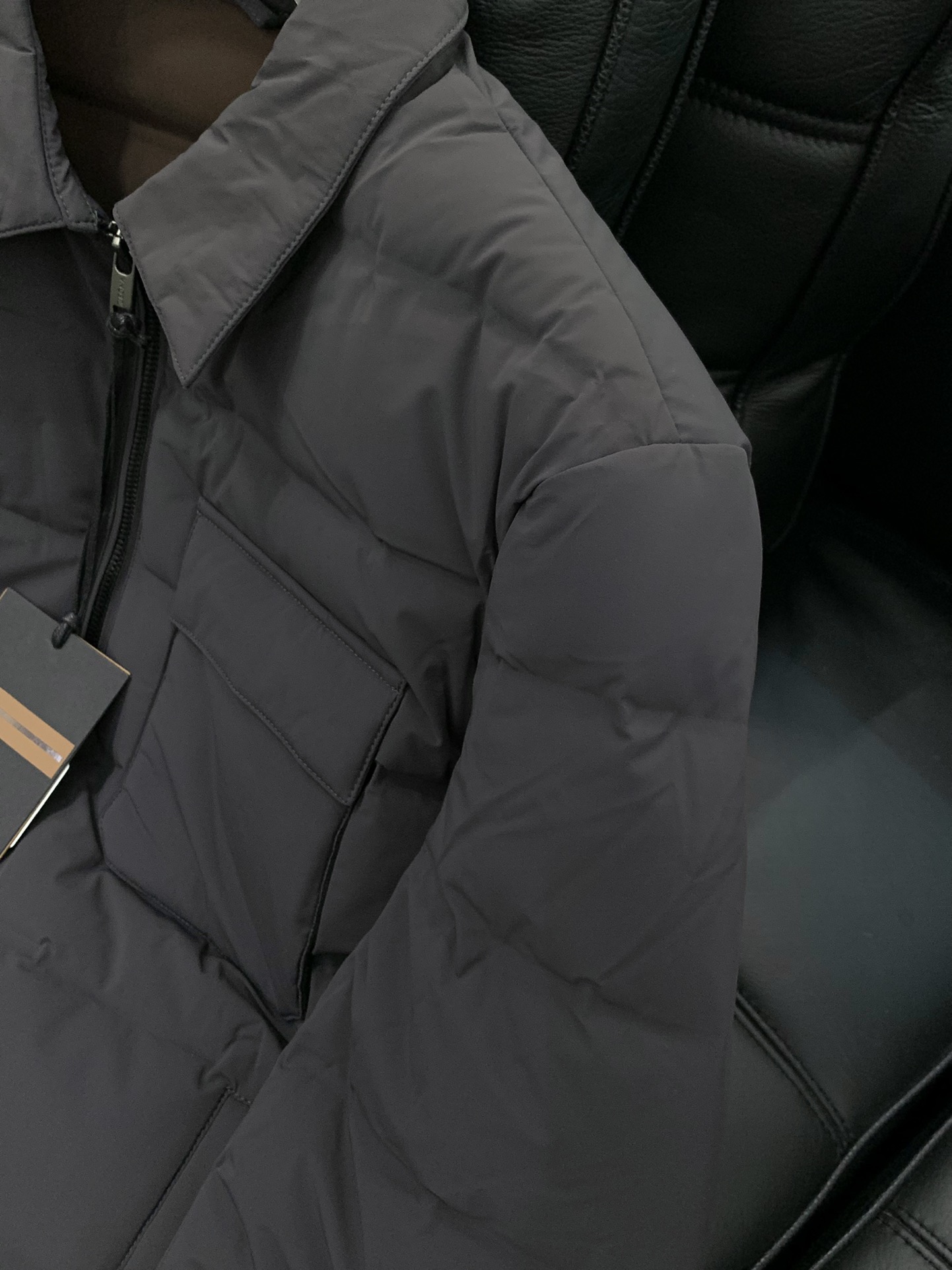 ，杰尼亚 Zegna，2025冬季最新品，专柜同步有售，原单狠货，时尚休闲羽绒服，采用进口原版面料，舒适