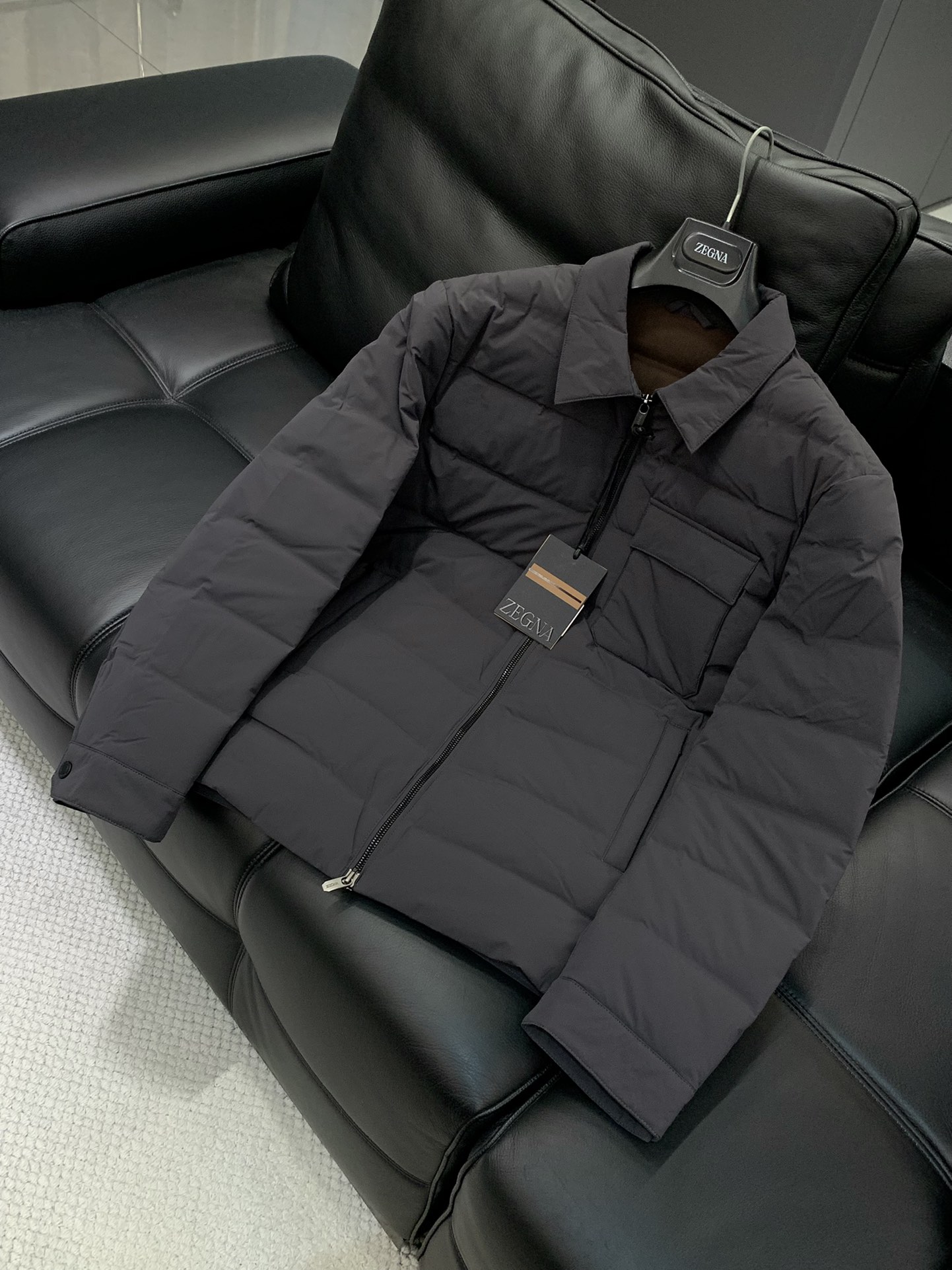 ，杰尼亚 Zegna，2025冬季最新品，专柜同步有售，原单狠货，时尚休闲羽绒服，采用进口原版面料，舒适