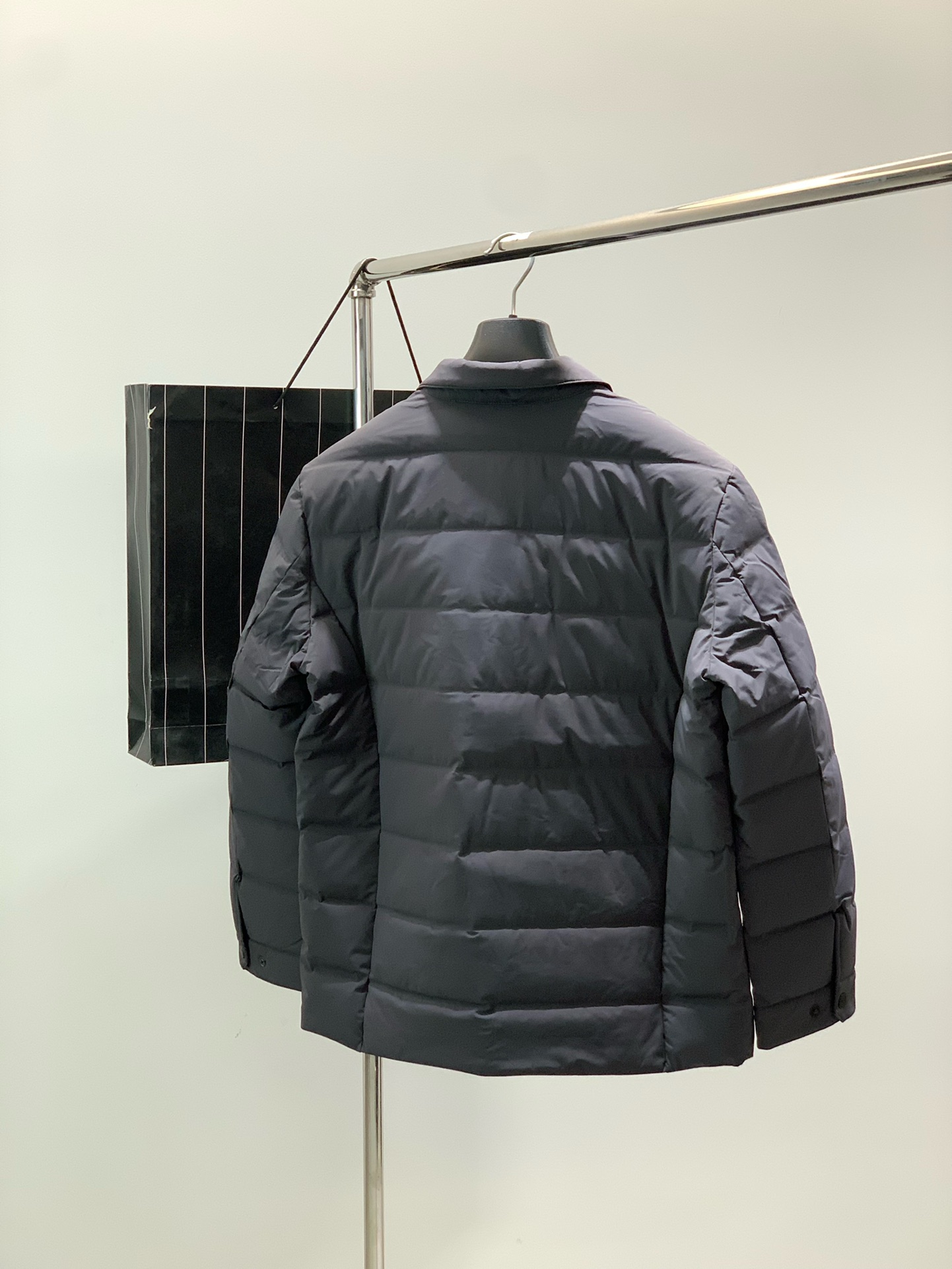 ，杰尼亚 Zegna，2025冬季最新品，专柜同步有售，原单狠货，时尚休闲羽绒服，采用进口原版面料，舒适