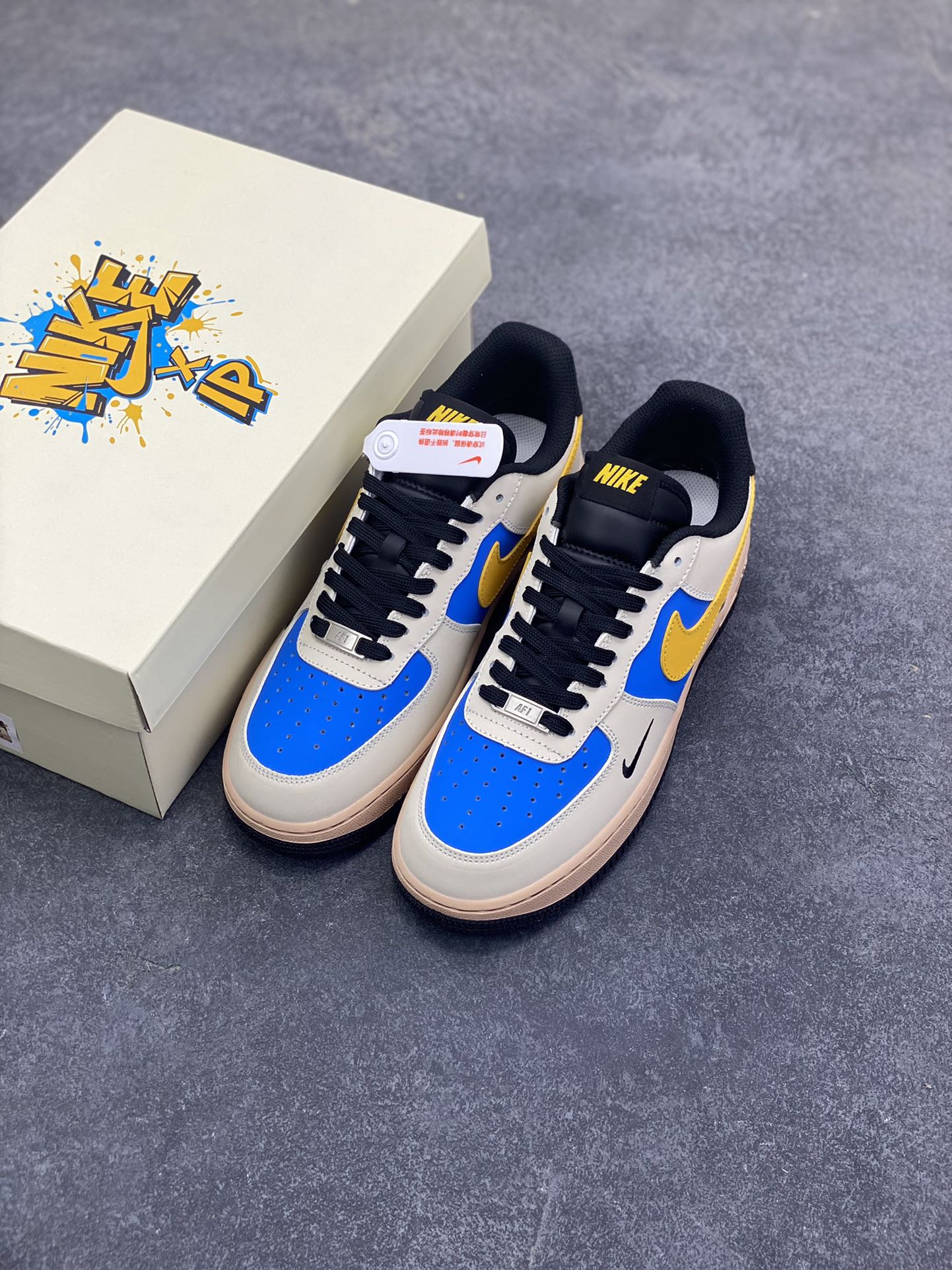 图片[8]-NIke Air Force 1 \’07 Low NIKE–拼接缤纷 空军一号低帮 运动鞋 休闲鞋 折边针车 工艺难度大 原楦头原纸板 高级牛仔 高端定制鞋盒 原厂鞋底 超高清洁度 细节完美 货号：NH0601-577 尺码：36 36.5 37.5 38 38.5 39 40 40.5 41 42 42.5 43 44 44.5 45-选品中心