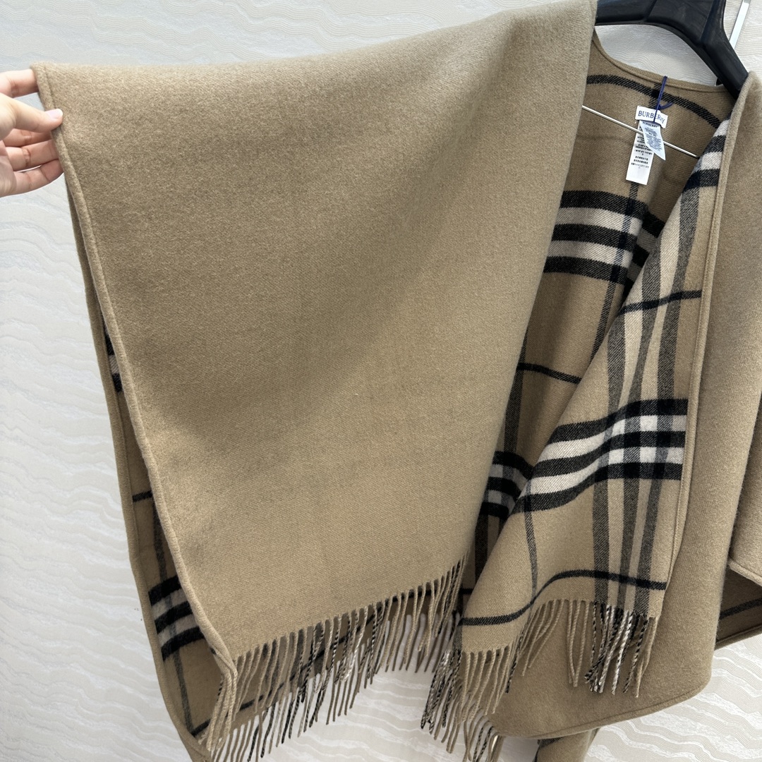 独家首发❤️原单品质！B苏格兰🏴󠁧󠁢󠁳󠁣󠁴󠁿格纹双面羊绒披肩大围巾斗篷！原版定制双织工艺！不规则垂坠感帅