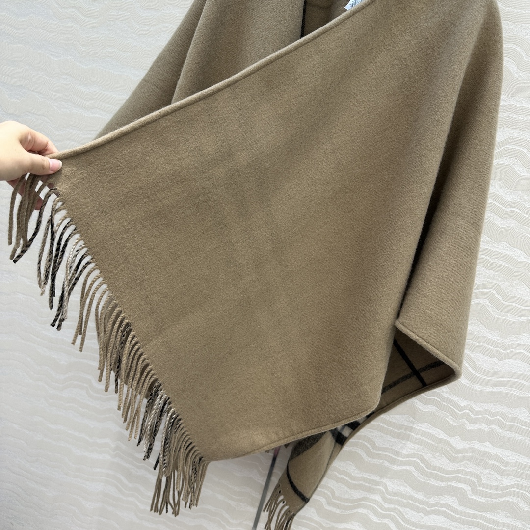 独家首发❤️原单品质！B苏格兰🏴󠁧󠁢󠁳󠁣󠁴󠁿格纹双面羊绒披肩大围巾斗篷！原版定制双织工艺！不规则垂坠感帅