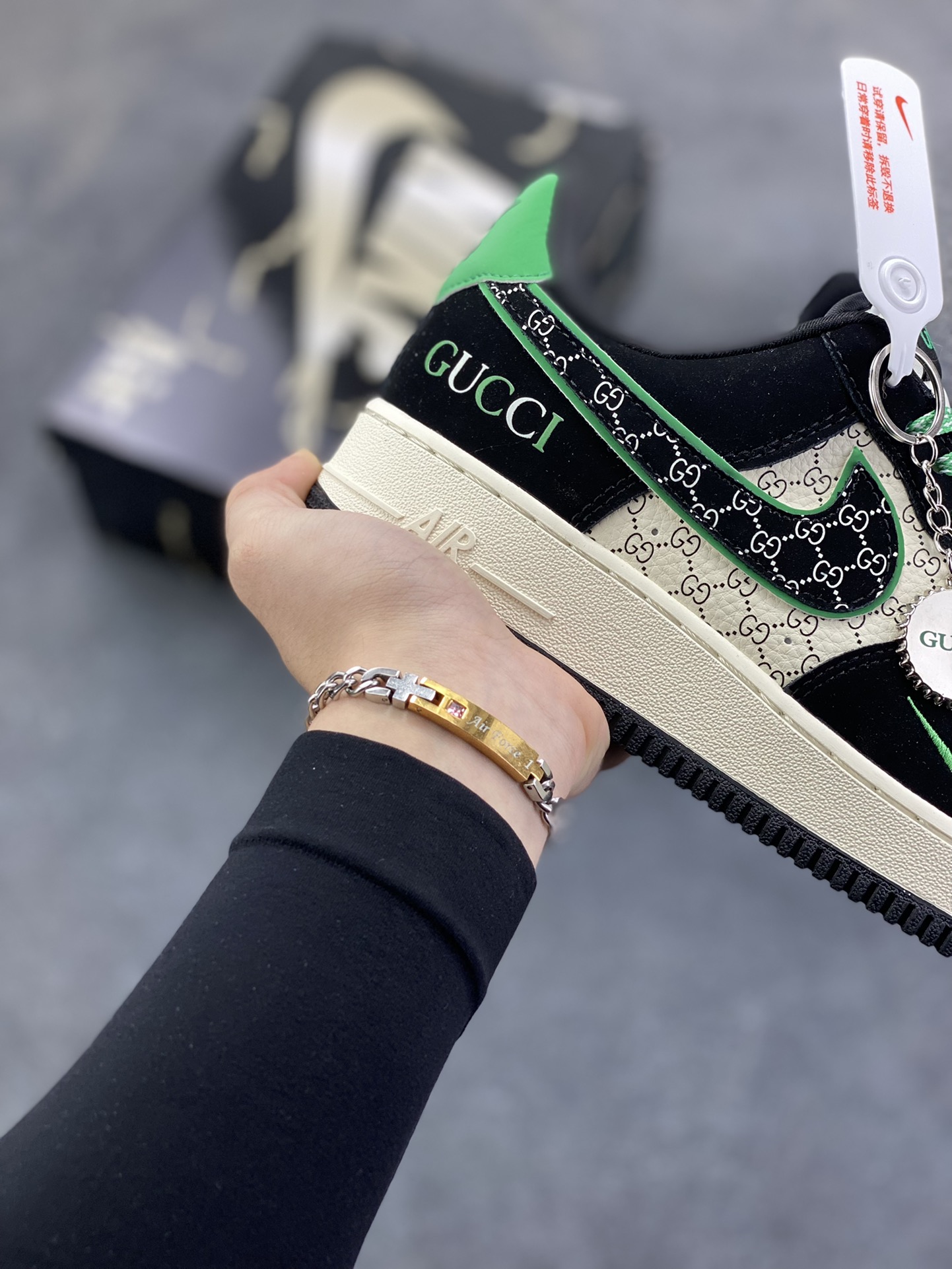 图片[6]-Nike Air Force 1 \’07 Low “古驰联名——花纹米黑绿”空军一号 高端定制 低帮 运动鞋 休闲鞋 折边针车 工艺难度大 原楦头原纸板 原装鞋盒 定制五金配件 内置全掌气垫 原厂鞋底 货号：KJ1688-024 尺码：36 36.5 37.5 38 38.5 39 40 40.5 41 42 42.5 43 44 44.5 45-选品中心