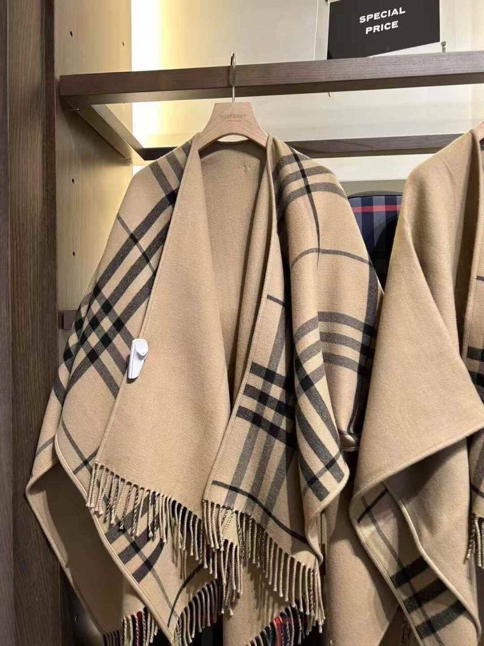 Burberry - Scarf