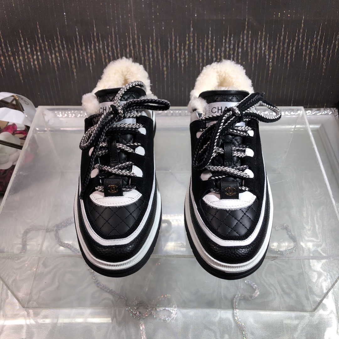 NO:612463,Out~Chane*Xiaoxiang 25 new lace-up daddy bear cat shoes casual shoes!  Contrast color sneakers!  Top version~originally developed last shape, delicate and stylish, not afraid of wide feet, will not make your feet fat, looks good on your feet and is comfortable!  It feels very light on the feet!  It’s really a perfect match... The upper is imported cowhide/sheep/wool, the lining is customized lambskin, the original combination outsole is thick, the forefoot is 2.5cm, the heel is 4cm, Size35-39 [40.41 custom-made], casual shoes/sports shoes, chanel, sneakers, cowhide, sheep19860909出～Chane*小香 25新款系带熊老爹猫鞋休闲鞋！撞色运动鞋！顶级版本～原版开发楦型 秀气有型 宽脚也不怕 不会显脚肥,上脚好看又舒适！穿起来脚感非常轻盈！真的是绝搭到爆炸 …… 鞋面进口牛皮/羊猄/羊毛 内里定制羊毛羔 大底原版组合大底 底厚前掌2.5cm 后跟4cm Size35-39 〔40.41定做〕,休闲鞋/运动鞋,chanel,sneakers,cowhide,sheep,Women's Shoes