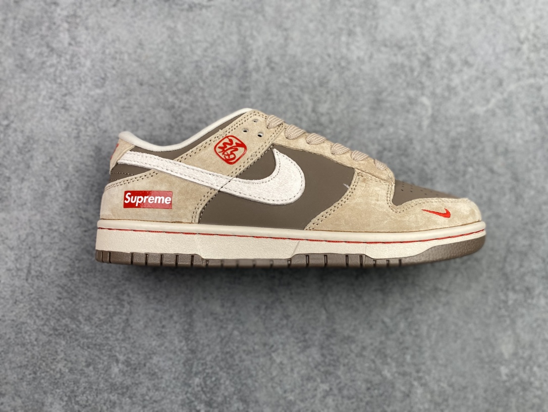 独家实拍✨Nk SB Dunk Low Supreme联名-奶咖英文 周年高端定制 低帮休闲板鞋 AG3702-850 #定制鞋盒 大厂纯原品质出货 超高清洁度 皮料切割干净无任何毛边 细节完美 k7