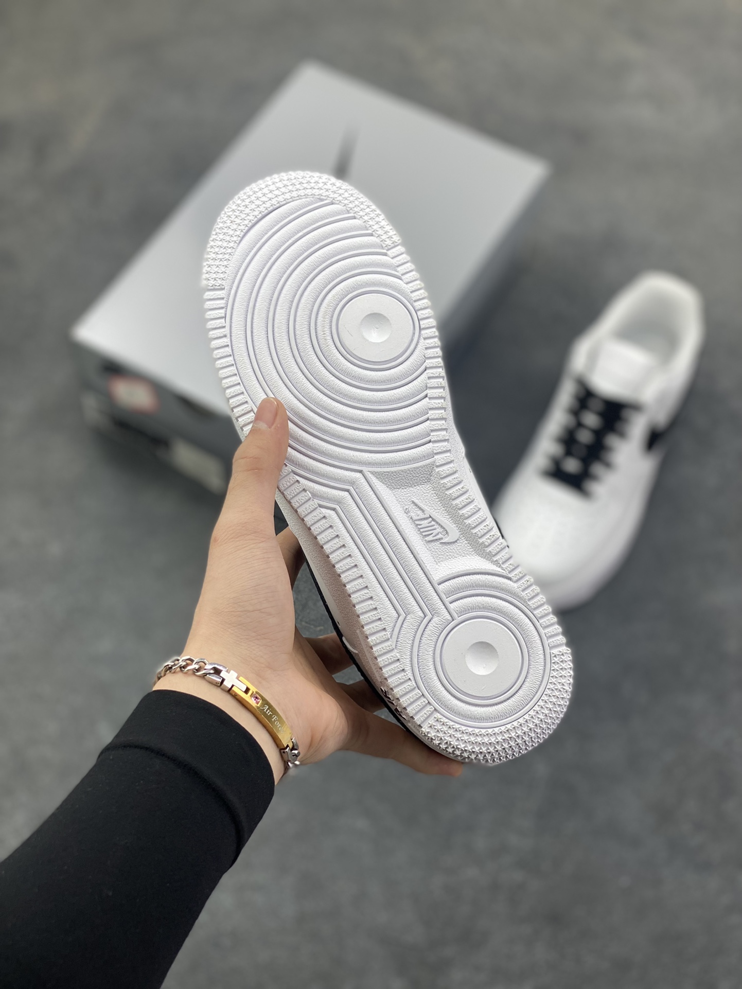 图片[5]-Nike Air Force 1 Low’07 雄途 空军一号低帮休闲板鞋 定制皮料 原厂3D打印 定制鞋盒 原楦原纸板 纯正空军版型 内置全掌气垫 货号：ZH0316-135 尺码：36 36.5 37.5 38 38.5 39 40 40.5 41 42 42.5 43 44 44.5 45-选品中心