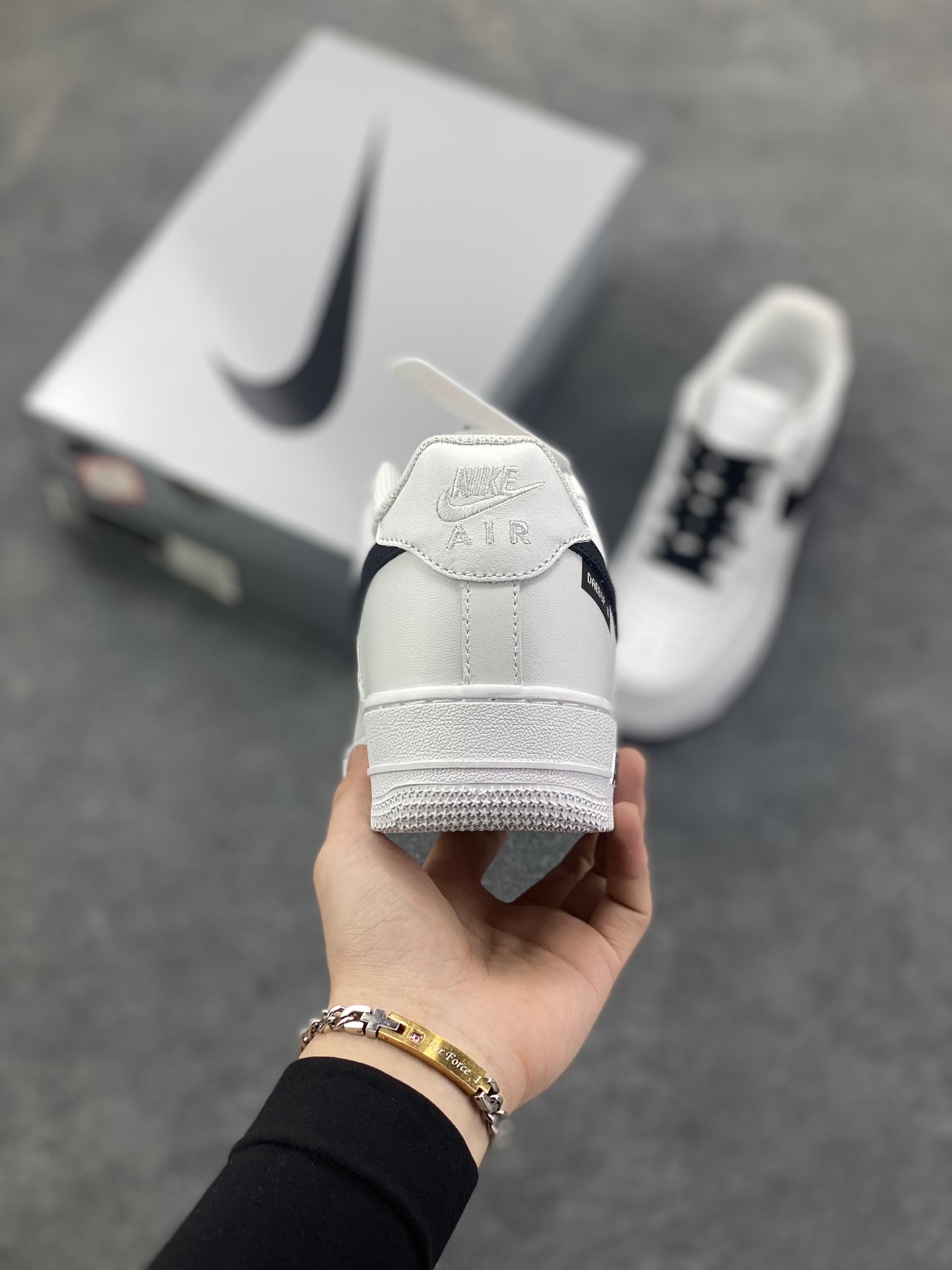 图片[4]-Nike Air Force 1 Low’07 雄途 空军一号低帮休闲板鞋 定制皮料 原厂3D打印 定制鞋盒 原楦原纸板 纯正空军版型 内置全掌气垫 货号：ZH0316-135 尺码：36 36.5 37.5 38 38.5 39 40 40.5 41 42 42.5 43 44 44.5 45-选品中心