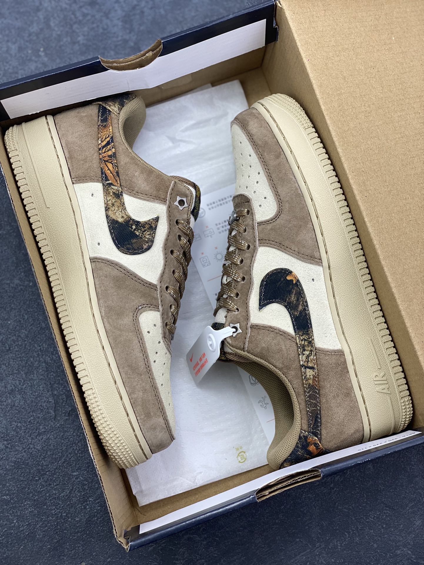 图片[9]-Nike Air Force 1 Low 棕米 空军一号低帮运动休闲板鞋 原楦头原纸板 打造纯正空军版型 专注外贸渠道 全掌内置蜂窝气垫 原盒配件 原厂中底钢印、拉帮完美 货号：IQ9803-200 尺码：36 36.5 37.5 38 38.5 39 40 40.5 41 42 42.5 43 44 44.5 45-选品中心