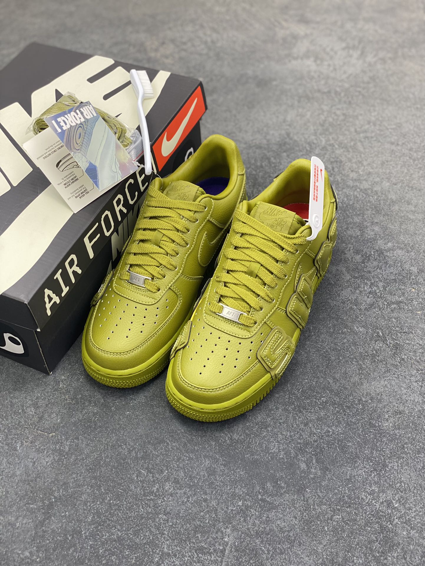 图片[8]-HY版本💯 Nike Air Force 1 Low CPFM联名绿 空军一号低帮运动休闲板鞋 原楦头原纸板 打造纯正空军版型 专注外贸渠道 全掌内置蜂窝气垫 原盒配件 原厂中底钢印、拉帮完美 货号：FQ7069-300 尺码：36 36.5 37.5 38 38.5 39 40 40.5 41 42 42.5 43 44 44.5 45 46-选品中心