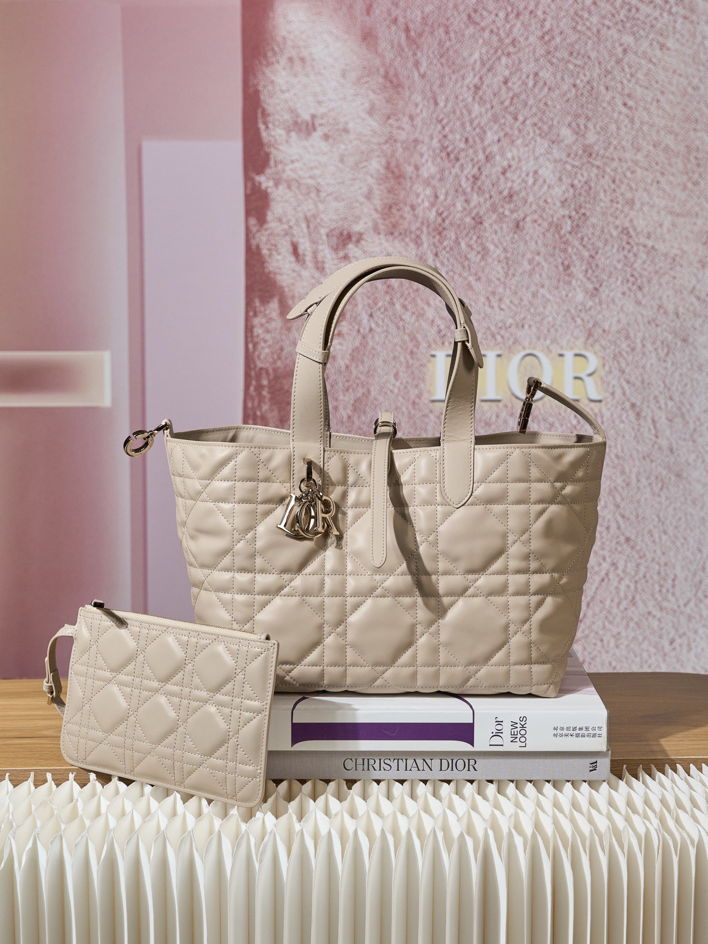 DIOR TOUJOURS 2821 CD Lock D 28.5 x 19 21.5