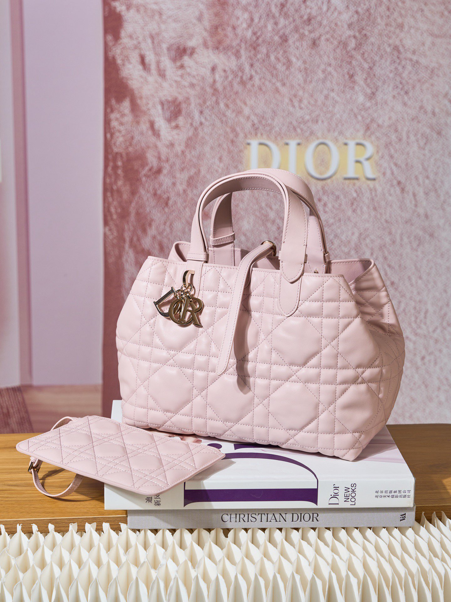 DIOR TOUJOURS 2821 CD Lock D 28.5 x 19 21.5