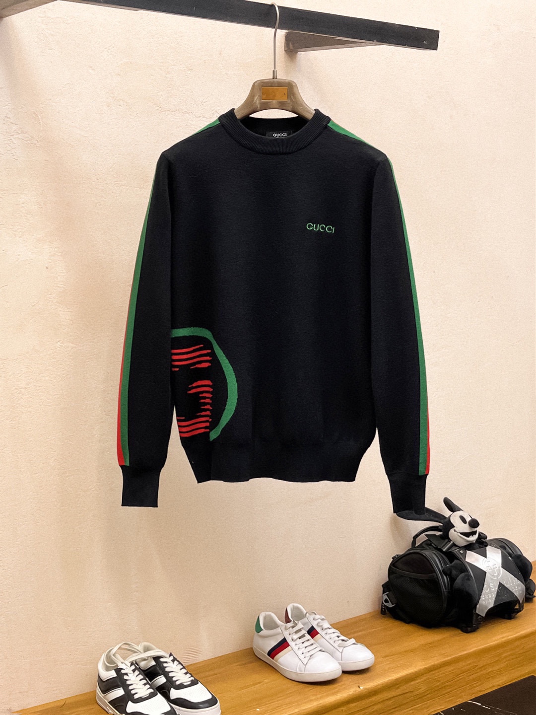 Gucci Wool Blend Sweater Classic Crewneck Pullover with Logo