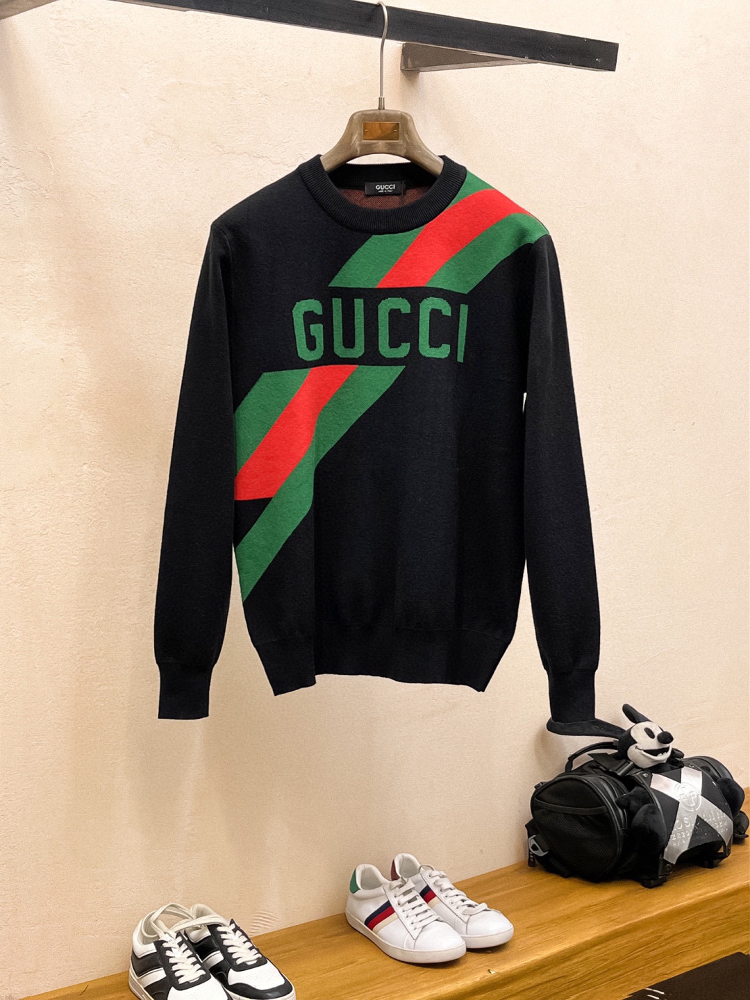 Gucci Wool Blend Sweater with Classic Logo and Stripes - Slim Fit