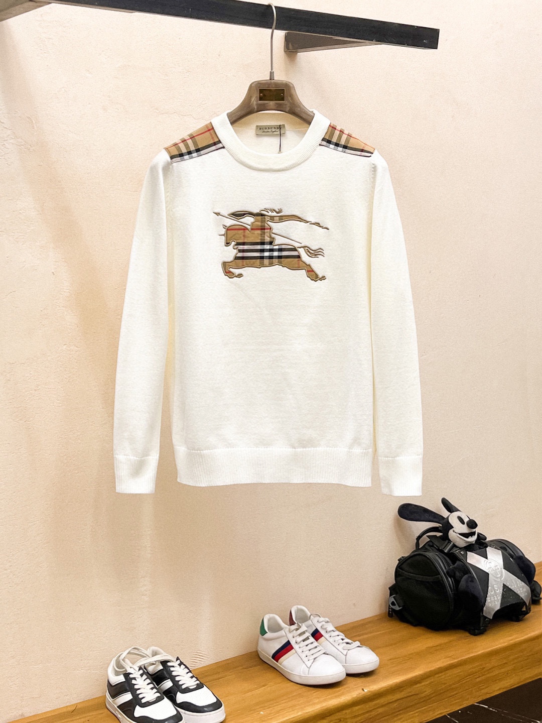 Burberry Wool Blend Sweater with Classic Check Detail, Slim Fit - Stylish & Warm