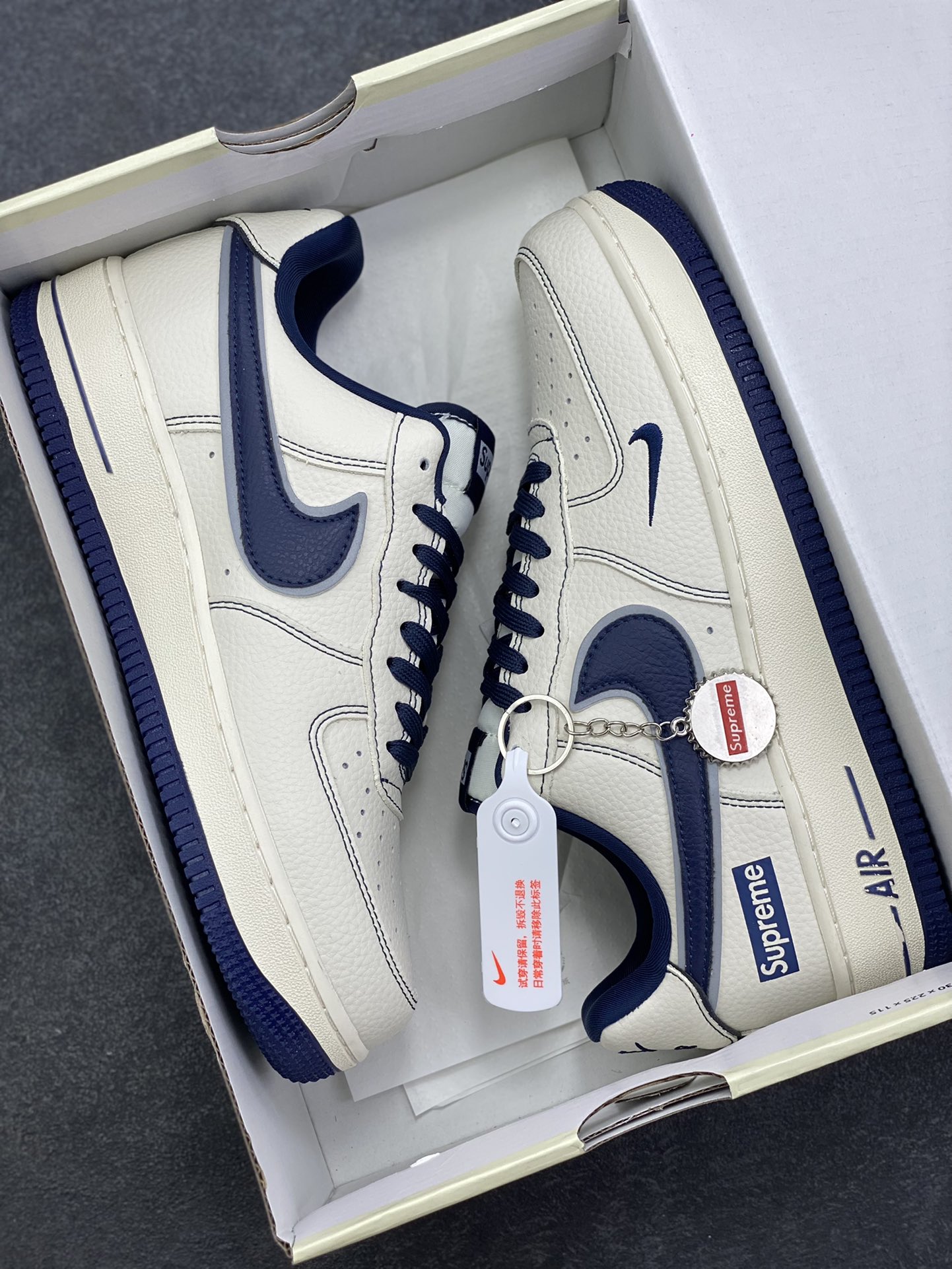 图片[9]-NIke Air Force 1 \’07 Low “Supreme联名——午夜蓝”空军一号 低帮 运动鞋 休闲鞋 折边针车 工艺难度大 原楦头原纸板 原装鞋盒 定制五金配件 内置全掌气垫 原厂鞋底 货号：DD1982-319 尺码：36 36.5 37.5 38 38.5 39 40 40.5 41 42 42.5 43 44 44.5 45-选品中心