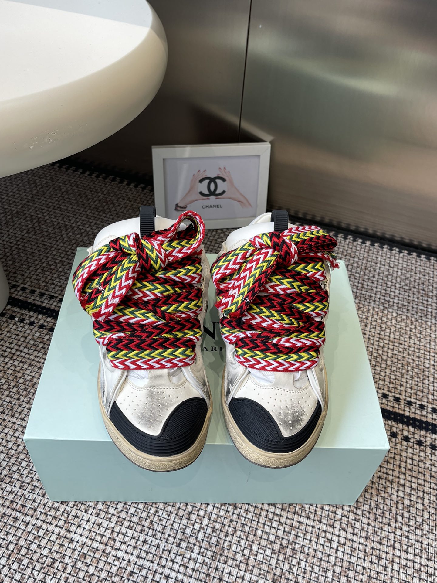 NO:615454,Couple model Lanvin  Male 39-46, casual shoes/sports shoes, sneakers, cowhide19860909情侣款 浪凡Lanvin × Gallery Department 联名款限定系列 面包鞋经典 潮流 青春成熟 多面魅力组合构成一个五彩斑斓的艺术品 火爆全球达人打卡 众多红人都纷纷种草 鞋面采用牛皮 牛反绒 织物 撞色拼接 牛皮注塑乳胶垫脚 泼墨与手绘组合不规范描图 原版开发 顶级版本 所有细节都和正品一致 码数女35—40 男39—46,休闲鞋/运动鞋,sneakers,cowhide,Women's Shoes