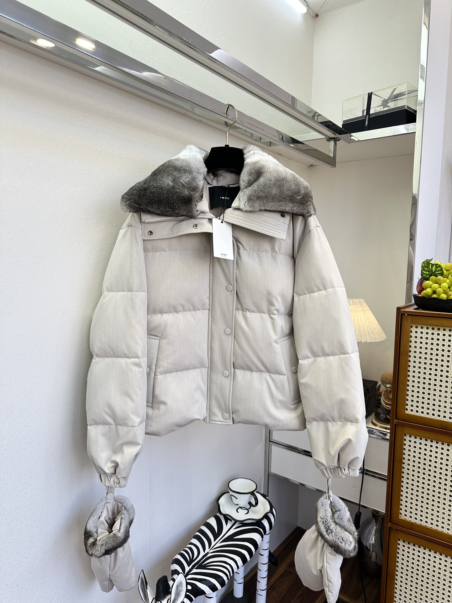 Women's Winter Goose Down Coat with Detachable Faux Fur Collar 5 i1762506579 4919 3