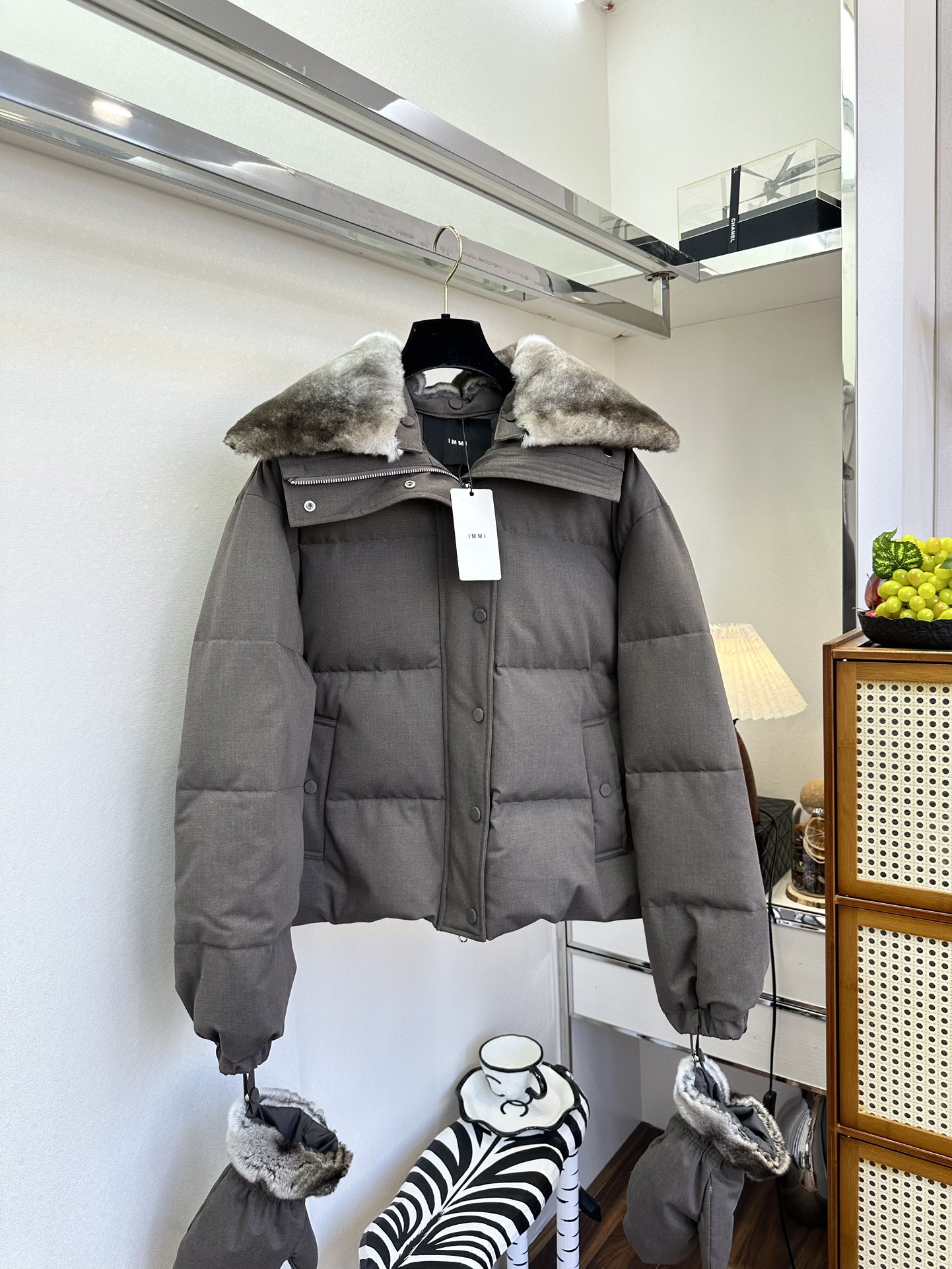 Women's Winter Goose Down Coat with Detachable Faux Fur Collar 8 i1762506579 7276 6