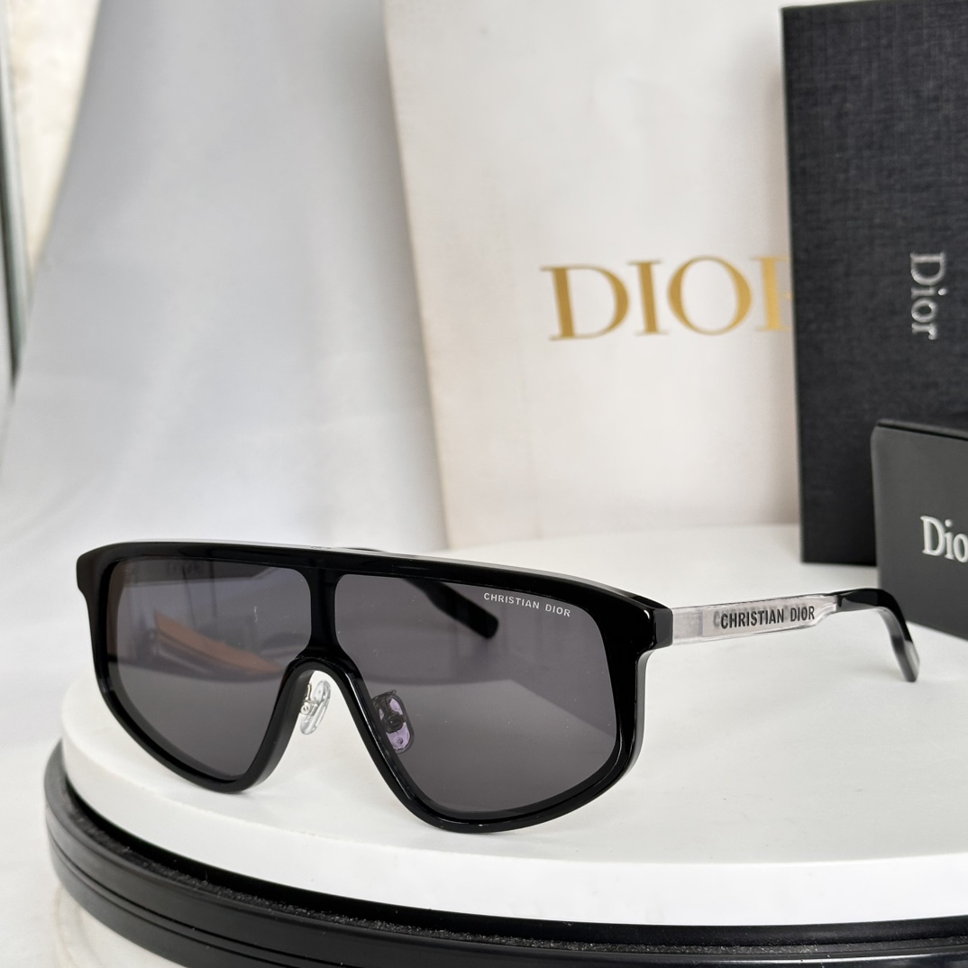 ‼️DIO*✨✨✨MODEL: DiorTag M1F ✨✨✨SIZE：140 ✨✨