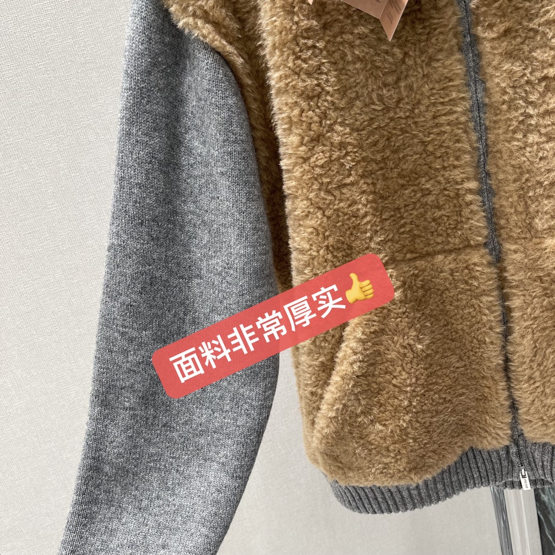 Miu 25秋冬新款 秋冬拼色羊毛抓绒外套 灰棕拼接设计 羊毛针织+羊羔绒材质 柔软又保暖计 连帽+拉链