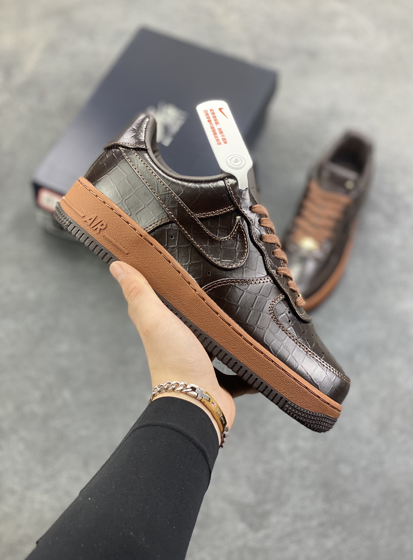 Nike Air Force 1 Low 棕黑鳄鱼纹 原楦头原纸板 打造纯正空军版型 专注外贸渠道 全掌内置蜂窝气垫 原盒配件 原厂中底钢印、拉帮完美 货号：FD7039-600 尺码：36 36.5 37.5 38 38.5 39 40 40.5 41 42 42.5 43 44 44.5 45-选品中心