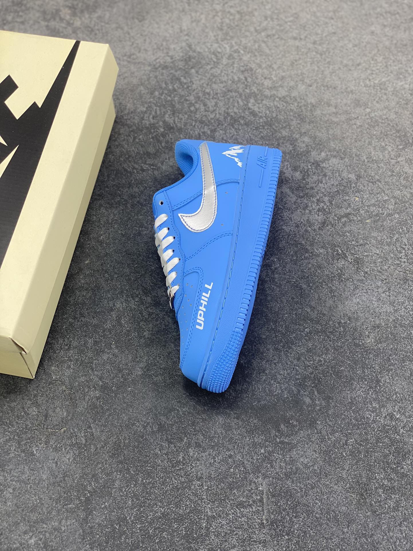 图片[7]-Nike Air Force 1 Low 冰岛蓝调 空军一号低帮运动休闲板鞋 原楦头原纸板 打造纯正空军版型#专注外贸渠道 全掌内置蜂窝气垫 #原盒配件 原厂中底钢印、拉帮完美 货号：CW2288-029 尺码：36 36.5 37.5 38 38.5 39 40 40.5 41 42 42.5 43 44 44.5 45-选品中心