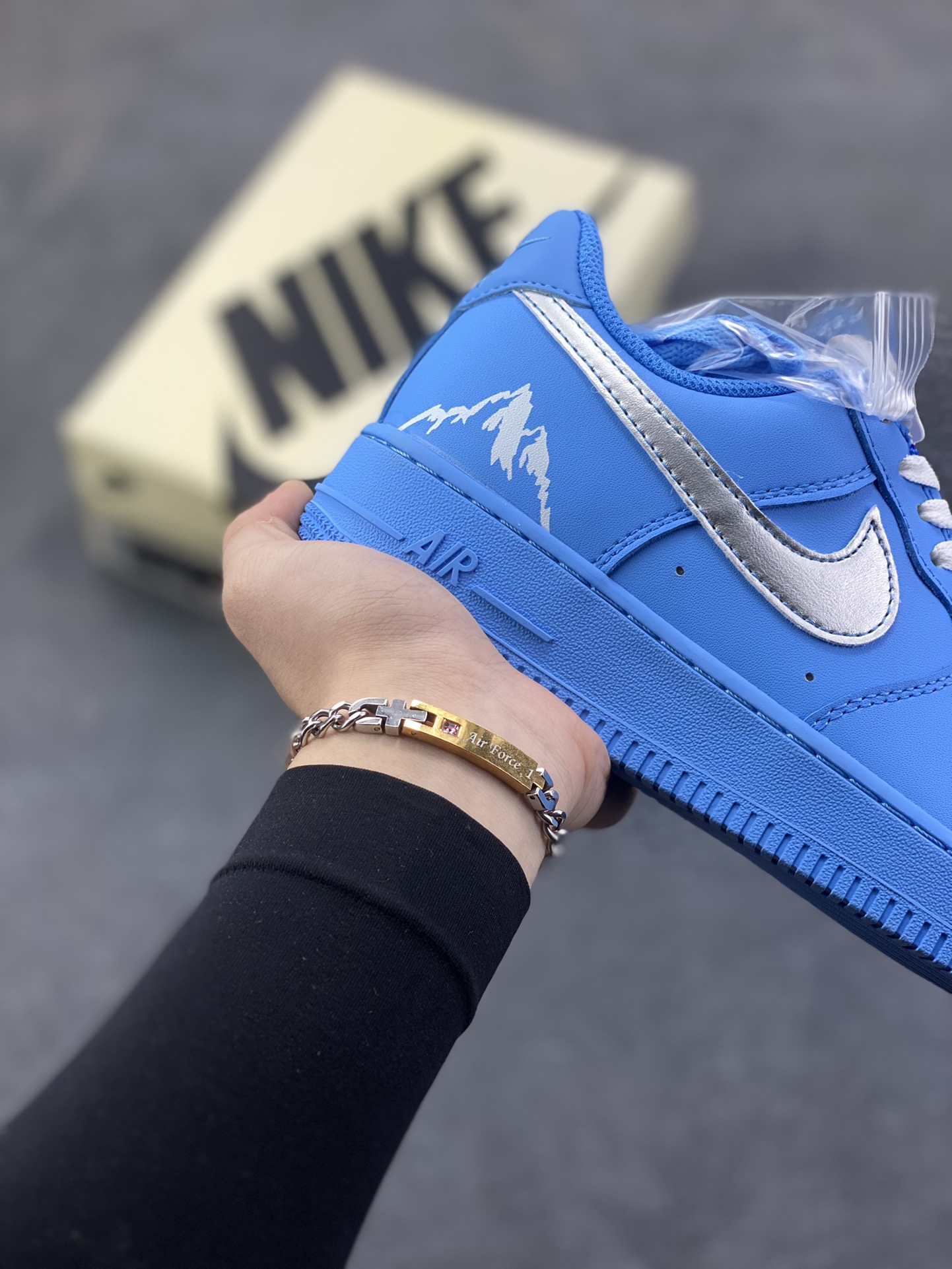 图片[6]-Nike Air Force 1 Low 冰岛蓝调 空军一号低帮运动休闲板鞋 原楦头原纸板 打造纯正空军版型#专注外贸渠道 全掌内置蜂窝气垫 #原盒配件 原厂中底钢印、拉帮完美 货号：CW2288-029 尺码：36 36.5 37.5 38 38.5 39 40 40.5 41 42 42.5 43 44 44.5 45-选品中心