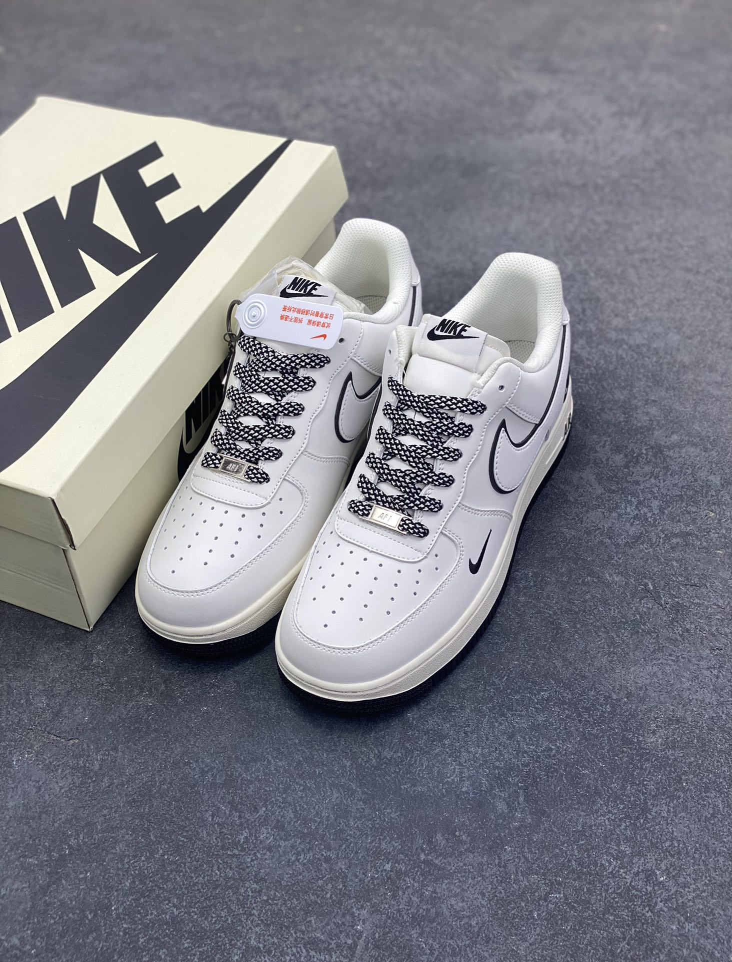 图片[8]-NIke Air Force 1 \’07 Low “米白黑NIKE”空军一号 低帮 运动鞋 休闲鞋 折边针车 工艺难度大 原楦头原纸板 原装鞋盒 定制五金配件 内置全掌气垫 原厂鞋底 货号：CS5288-036 尺码：36 36.5 37.5 38 38.5 39 40 40.5 41 42 42.5 43 44 44.5 45-选品中心