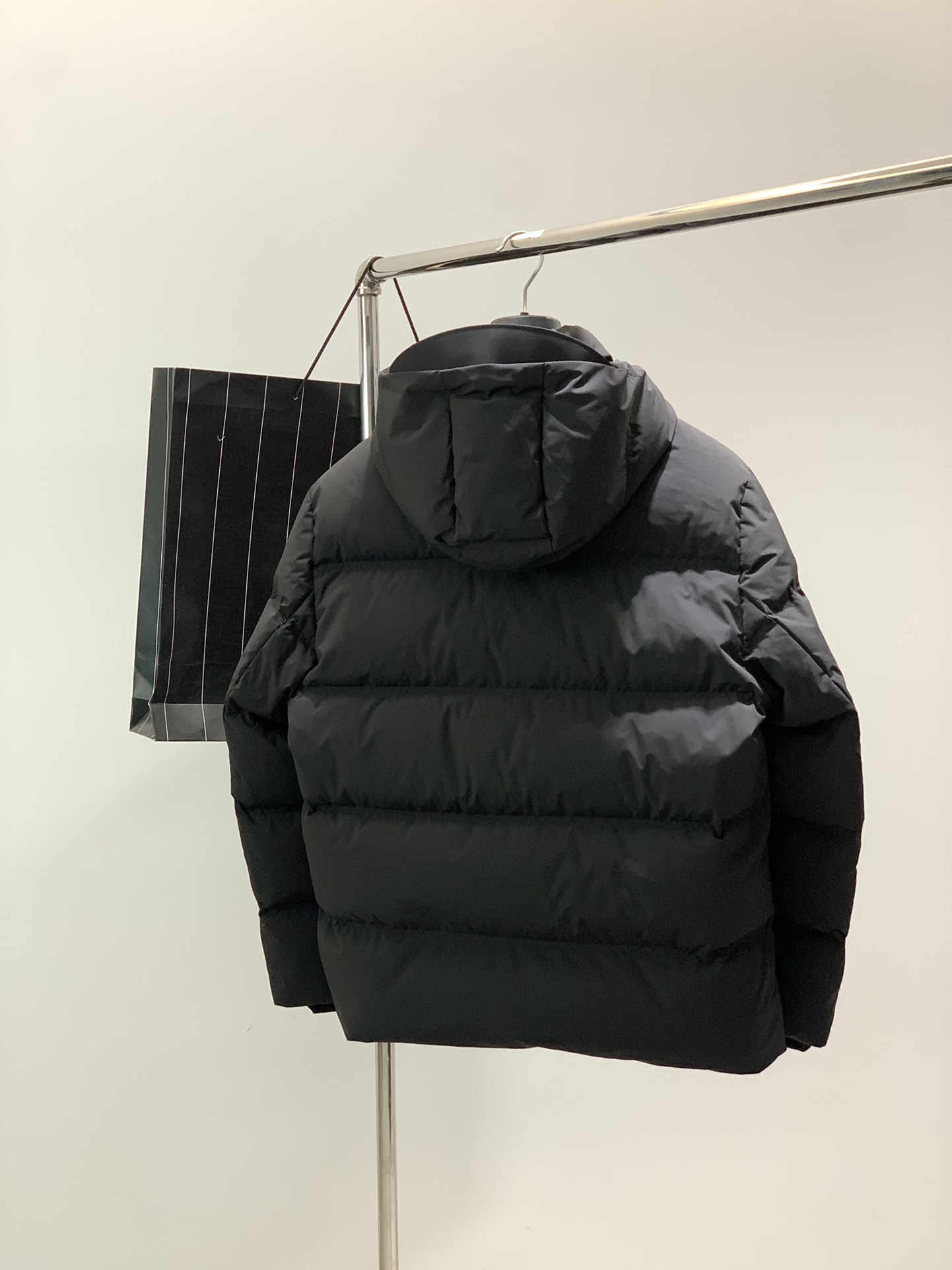 ，杰尼亚 Zegna，2025冬季最新品，专柜同步有售，原单狠货，时尚休闲连帽羽绒服，采用进口原版面料，