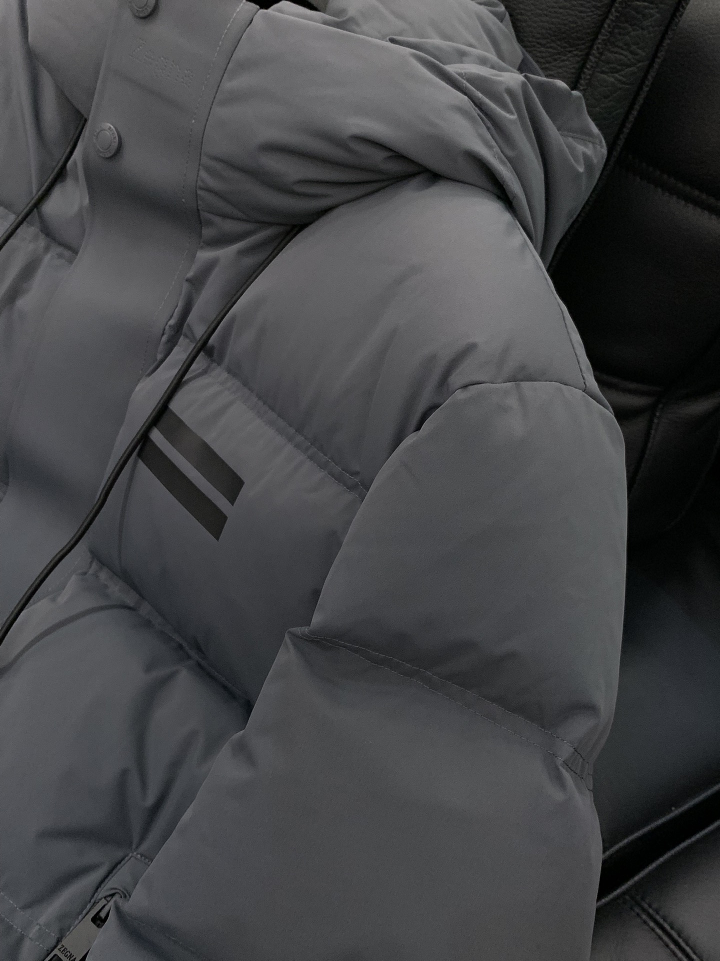 ，杰尼亚 Zegna，2025冬季最新品，专柜同步有售，原单狠货，时尚休闲连帽羽绒服，采用进口原版面料，