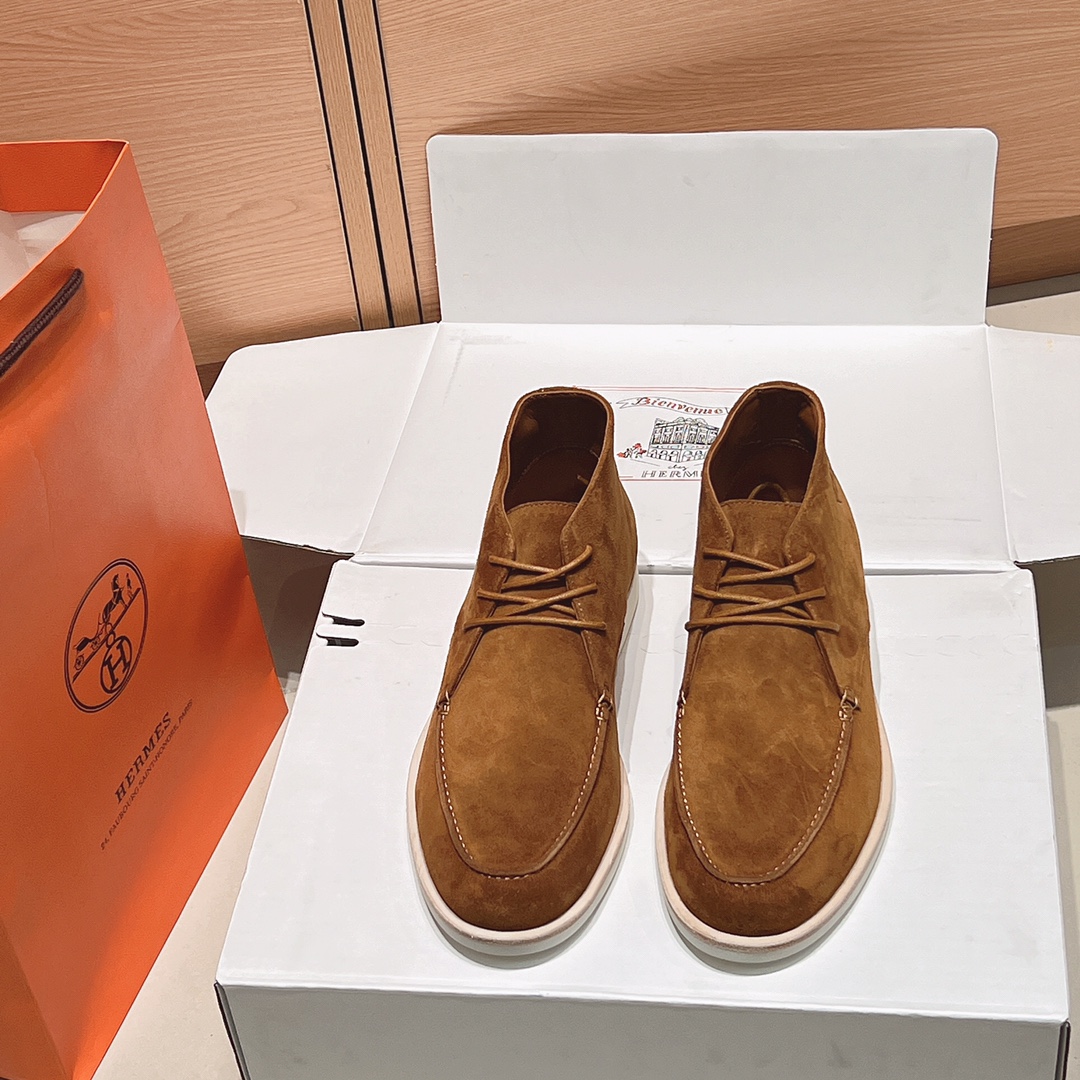 NO:668702,HERME...S classic casual formal wear series, new color, classic shoe shape, with full cowhide upper. Can be worn by couples. It is more fashionable and easier to match than ordinary casual shoes, a fashion must-have!  Sheepskin lining, soles imported from Italy!  Original packaging!  Top quality women's models 35-39 can be ordered in size 40.41, men's models 39-43 can be ordered in size 44.45, men's models 20, loafers, hermes, loafers, cowhide, sheepskin19860909HERME…S 经典休闲正装系列 新色 经典鞋型 搭配全牛皮鞋面.情侣可穿. 比普通休闲鞋时髦好搭配,时尚必备品！ 内里羊皮 ,鞋底意大利进口材料！ 原版包装！ 顶级精品女款35-39可定40.41码  男款39-43可定44.45码 男款20,乐福鞋,hermes,loafers,cowhide,sheepskin,Women's Shoes