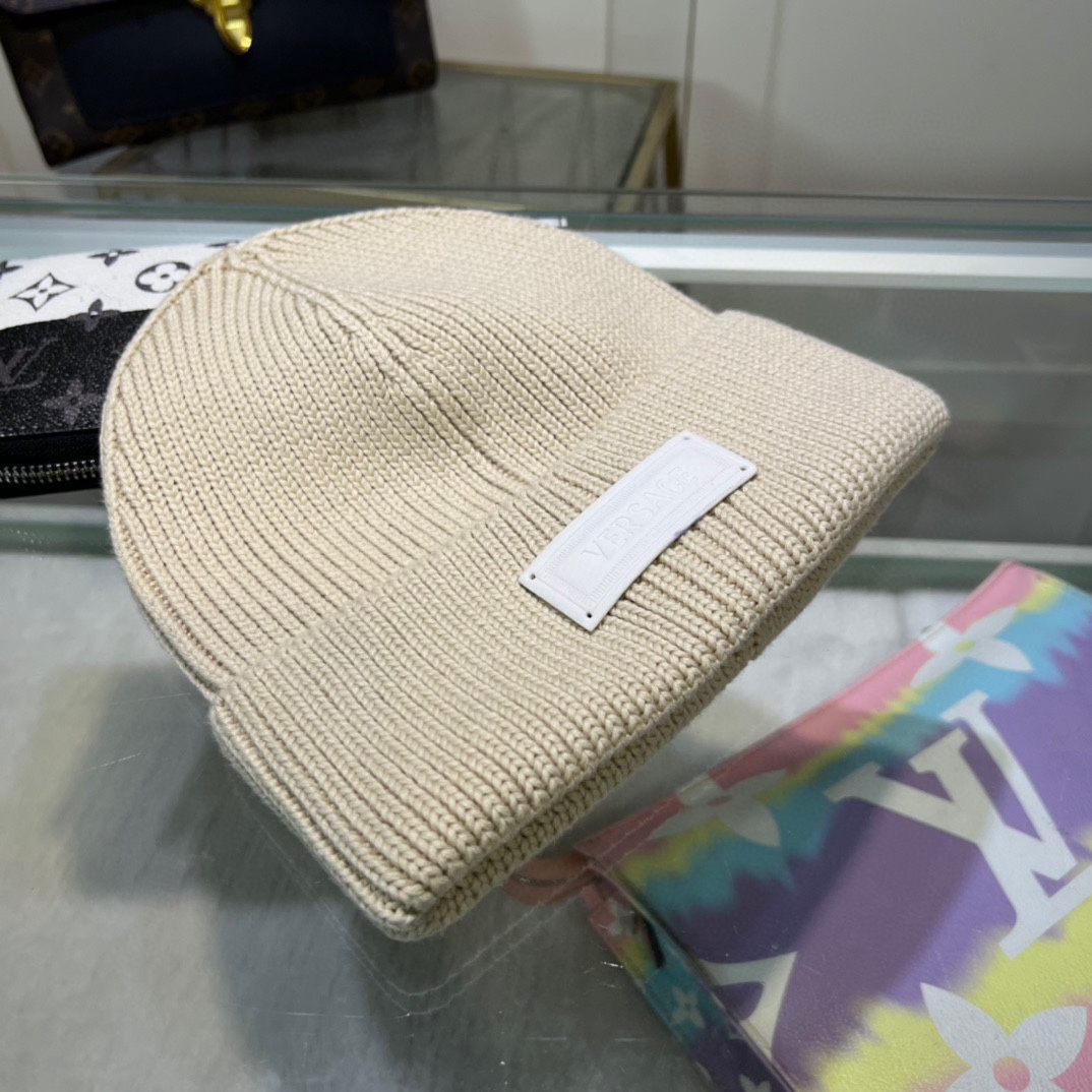 配防尘袋上新ꫛꫀꪝ ❥——❤范思哲VERSACE 经典毛线帽 经典刺绣简约大方，时尚休闲设计 跑量新品