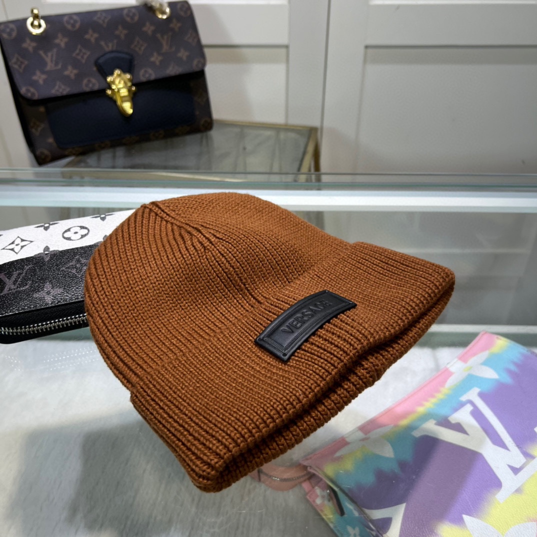 配防尘袋上新ꫛꫀꪝ ❥——❤范思哲VERSACE 经典毛线帽 经典刺绣简约大方，时尚休闲设计 跑量新品