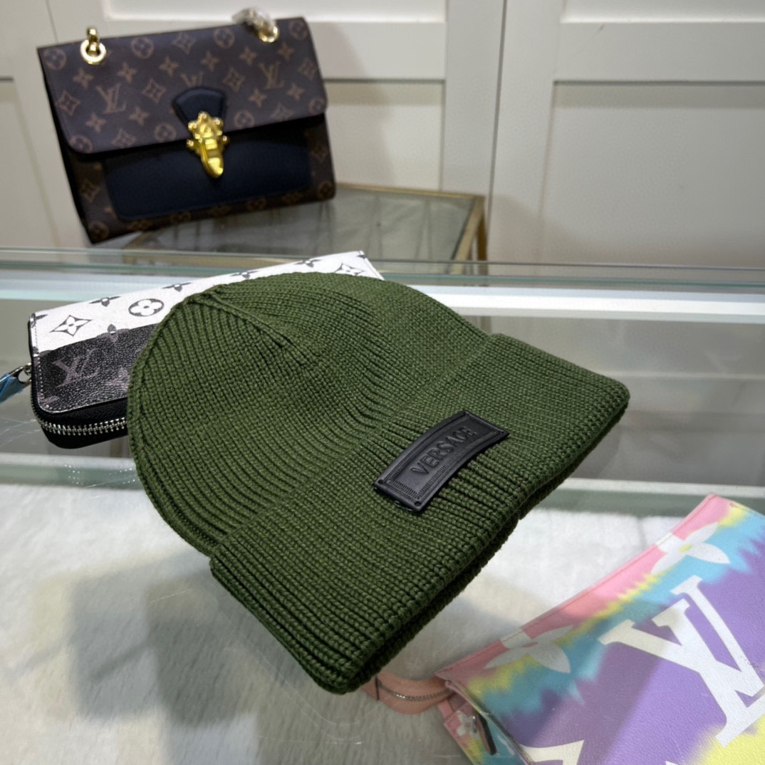 配防尘袋上新ꫛꫀꪝ ❥——❤范思哲VERSACE 经典毛线帽 经典刺绣简约大方，时尚休闲设计 跑量新品