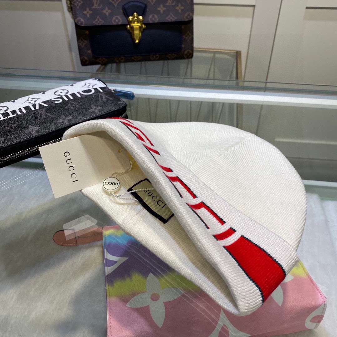 配防尘袋GUCCI 古奇原单帽子官网新品发带装饰针织帽，爱心][爱心]羊毛羊绒双层帽子😱😘保暖又时尚，简