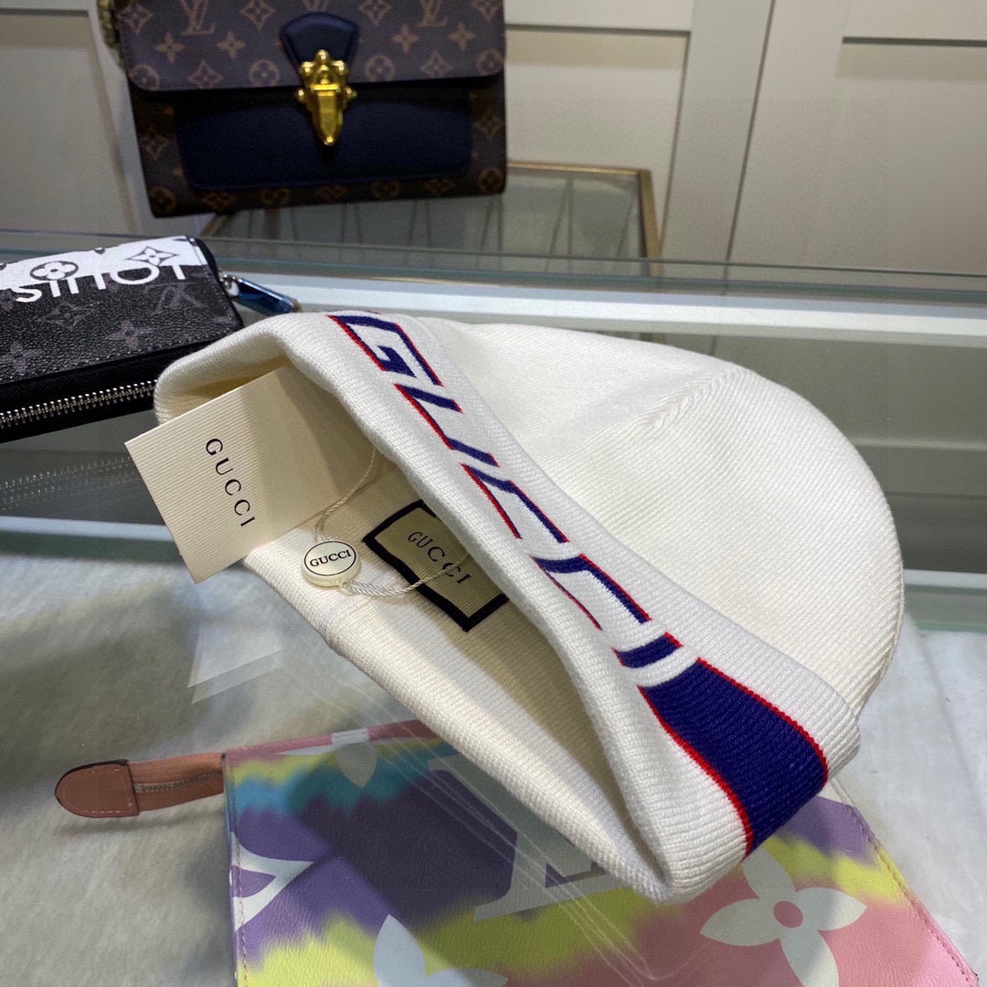 配防尘袋GUCCI 古奇原单帽子官网新品发带装饰针织帽，爱心][爱心]羊毛羊绒双层帽子😱😘保暖又时尚，简