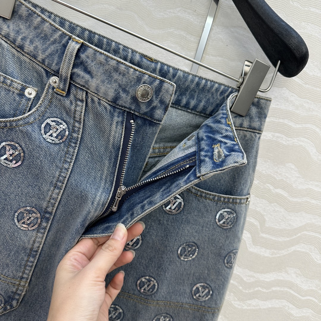 原单品质❤️爆单推荐，L滑雪系列金币珠片丹尼牛仔系列！MONOGRAM口袋刺绣logo牛仔长裤！经典直筒