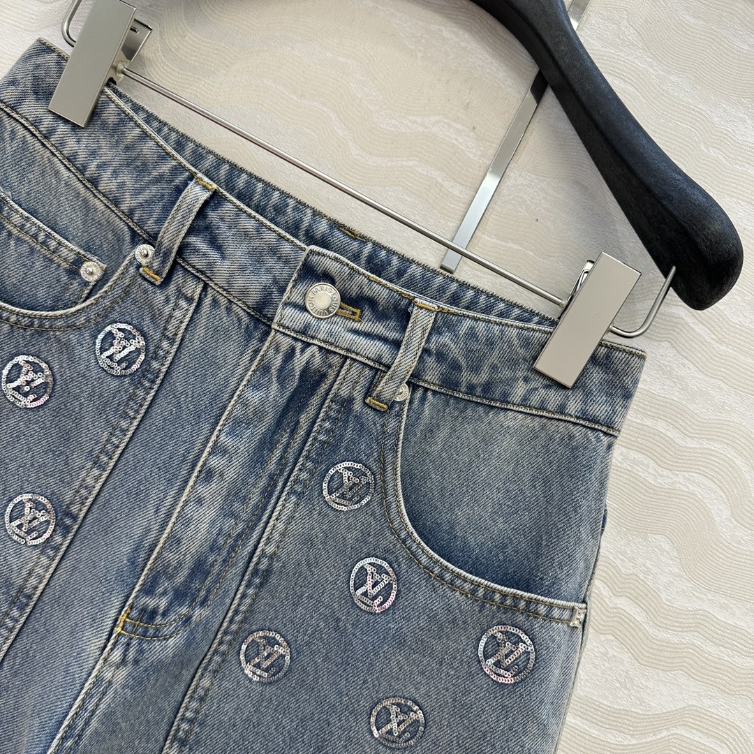 原单品质❤️爆单推荐，L滑雪系列金币珠片丹尼牛仔系列！MONOGRAM口袋刺绣logo牛仔长裤！经典直筒