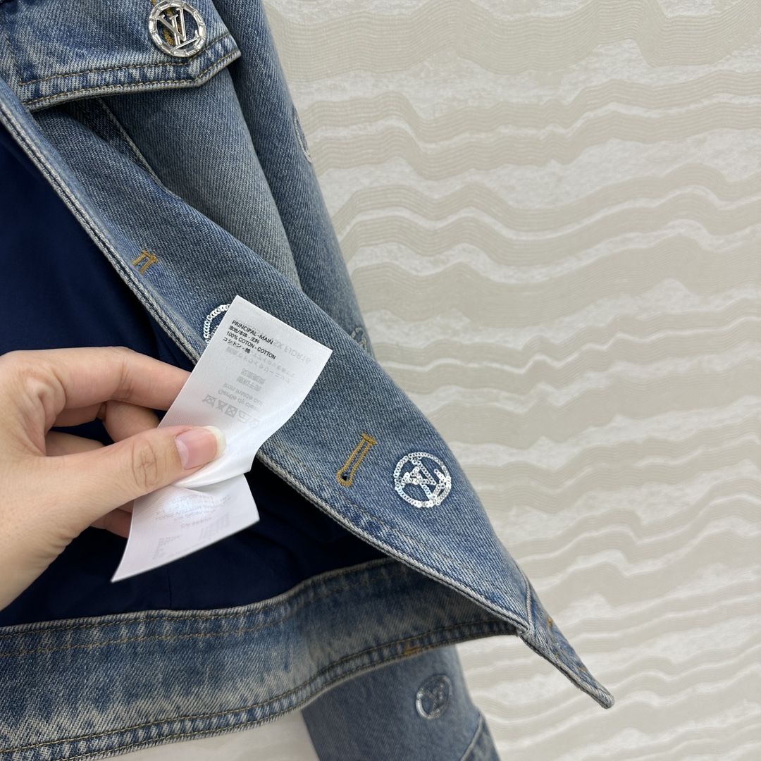原单品质❤️爆单推荐，L滑雪系列金币珠片丹尼牛仔系列！MONOGRAM满幅刺绣logo牛仔夹克外套！经典