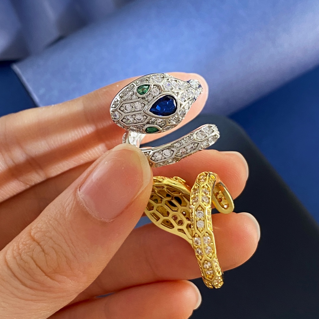 Bvlgari BVLGARI宝格丽欧美 水滴形钻绿眼睛蛇头红宝石蓝宝石满钻蛇造型开口戒指