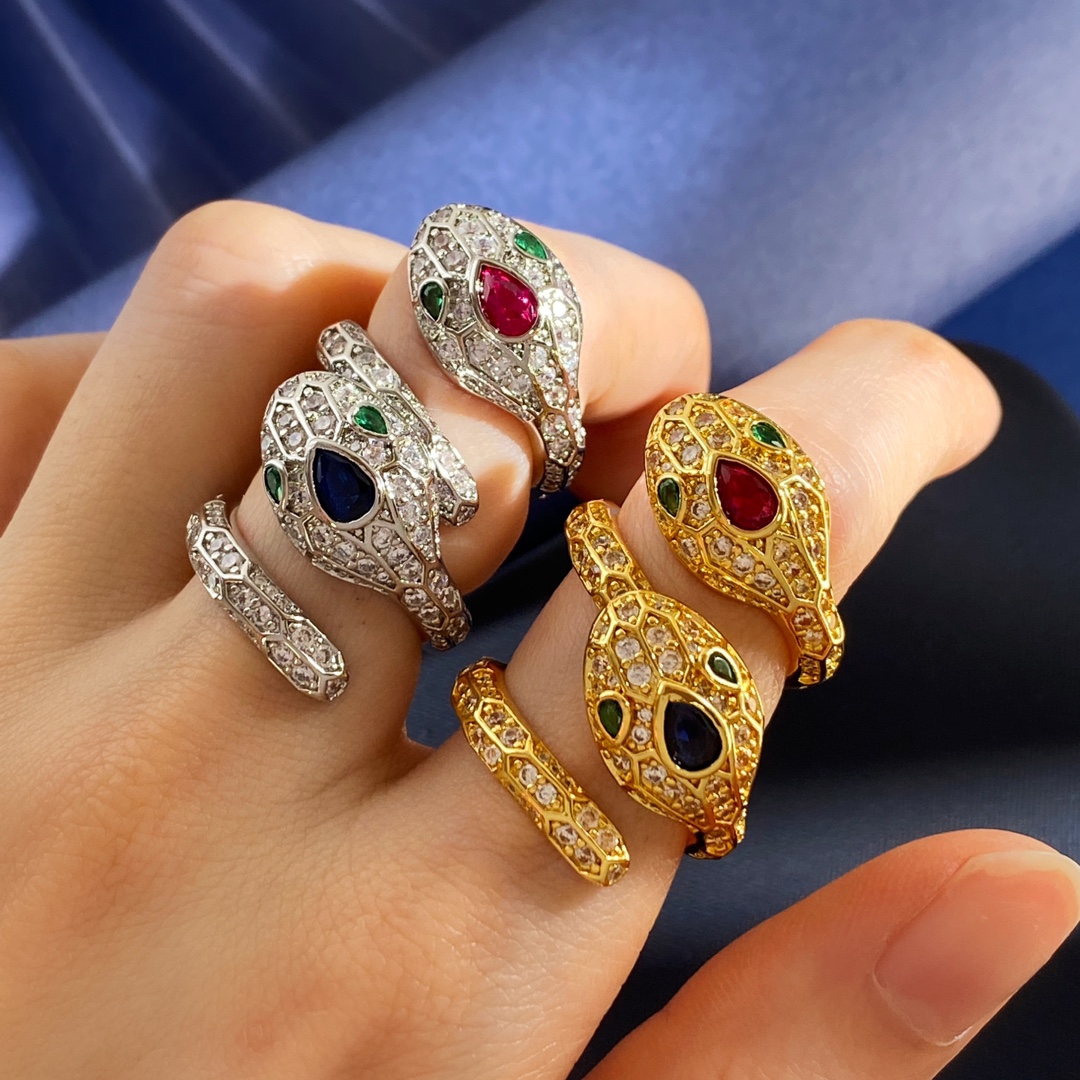 Bvlgari BVLGARI宝格丽欧美 水滴形钻绿眼睛蛇头红宝石蓝宝石满钻蛇造型开口戒指