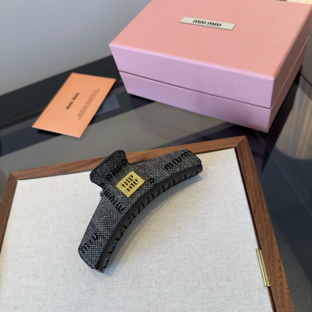 NO:619183,miumiu new hairpin hairpins, hairpins, miumiu, hairpins19860909miumiu缪缪新款发夹发夹,发夹,miumiu,hairpins,accessory