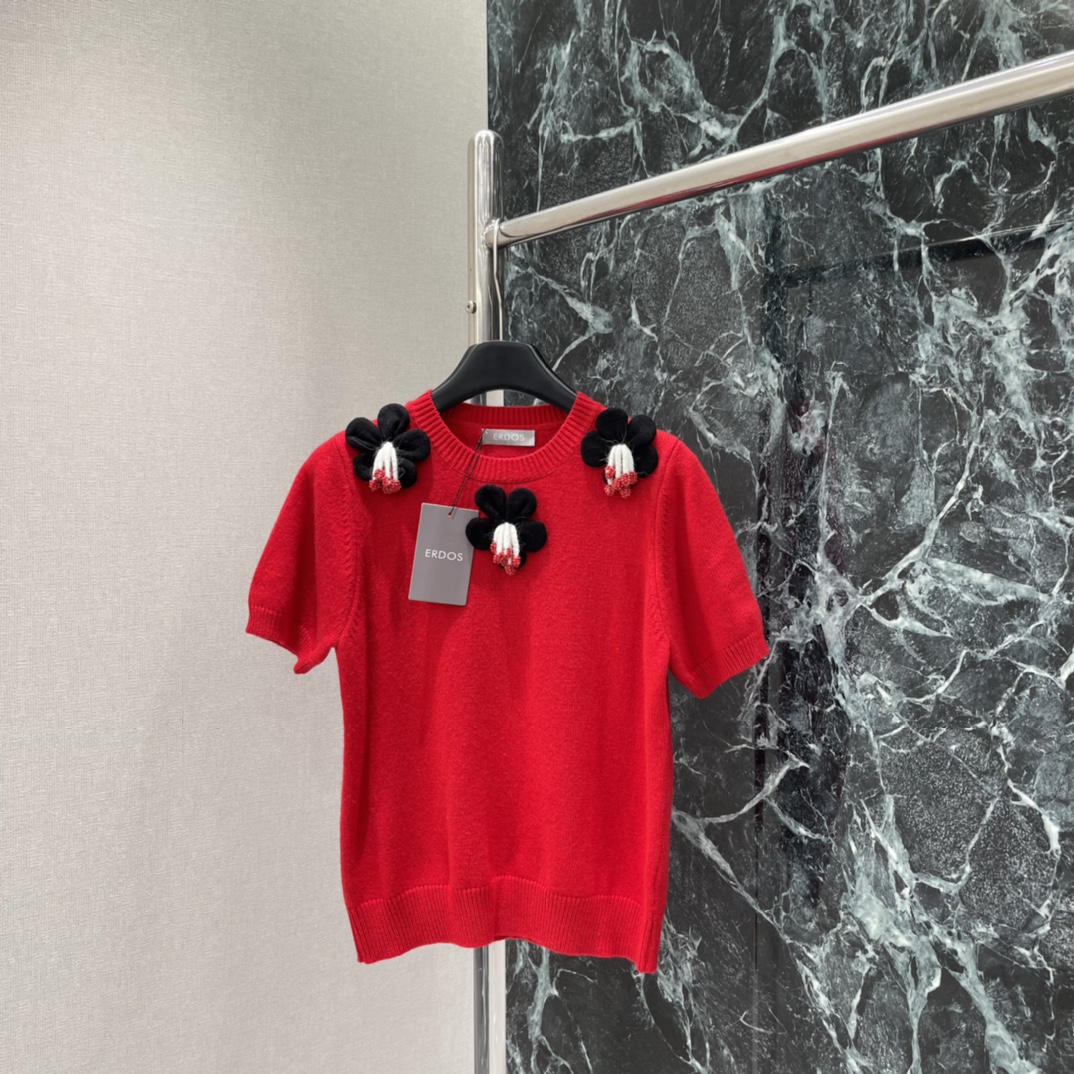 ERDO 25秋冬新款 立体花朵针织衫 手工立体花朵，精致又有艺术感，俏皮又高级计 百搭不挑人，配牛仔裤