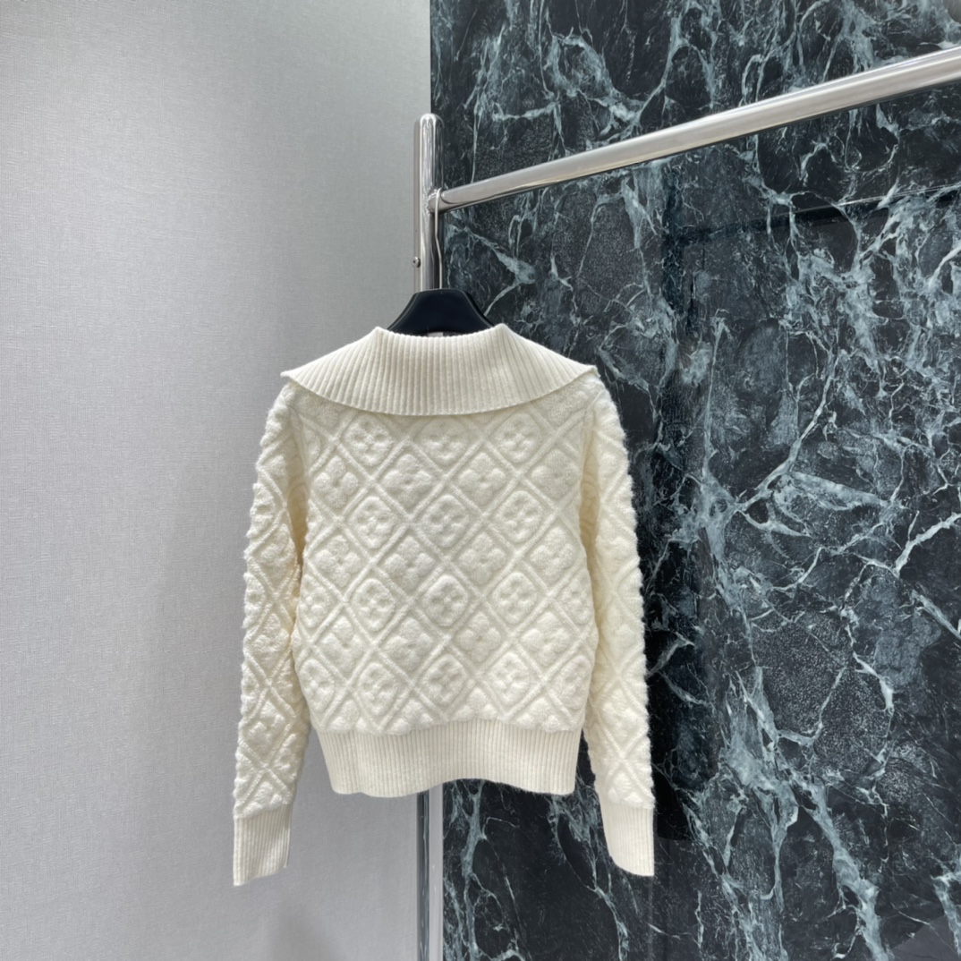 路易 25秋冬新款 老花提花针织开衫 经典老花提花点缀 辨识度超高!高品质羊绒混纺，柔软又保暖，秋冬穿超