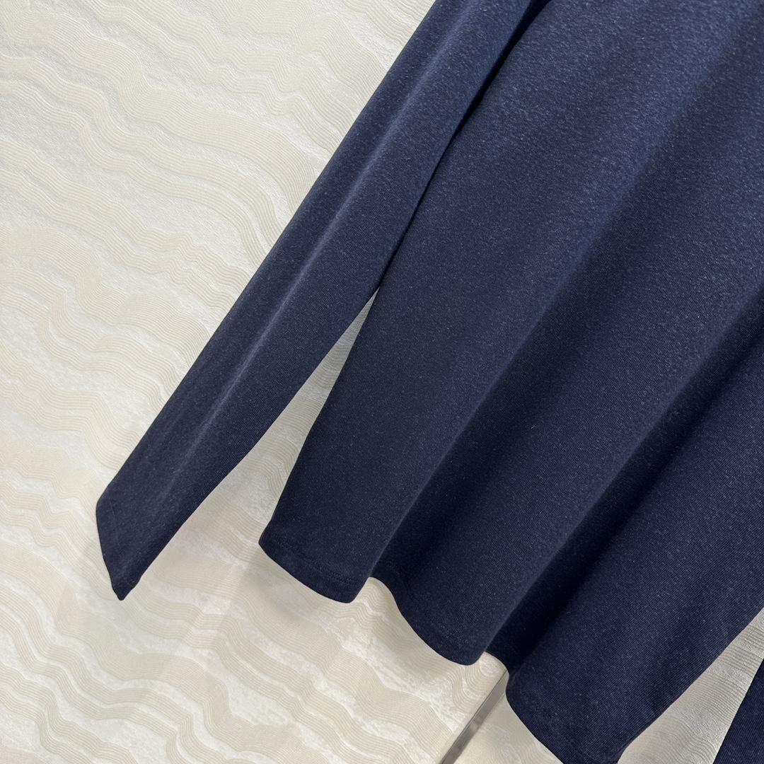 独家首发❤️原单品质，LW纸片人穿搭！进口亚麻莱赛尔打底衫！超级显瘦神器！极简叠搭单品！刺绣logo低调