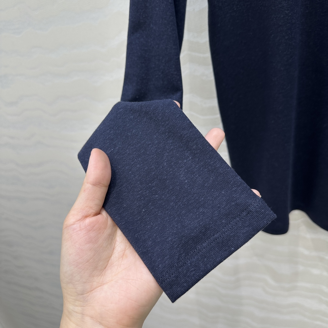 独家首发❤️原单品质，LW纸片人穿搭！进口亚麻莱赛尔打底衫！超级显瘦神器！极简叠搭单品！刺绣logo低调